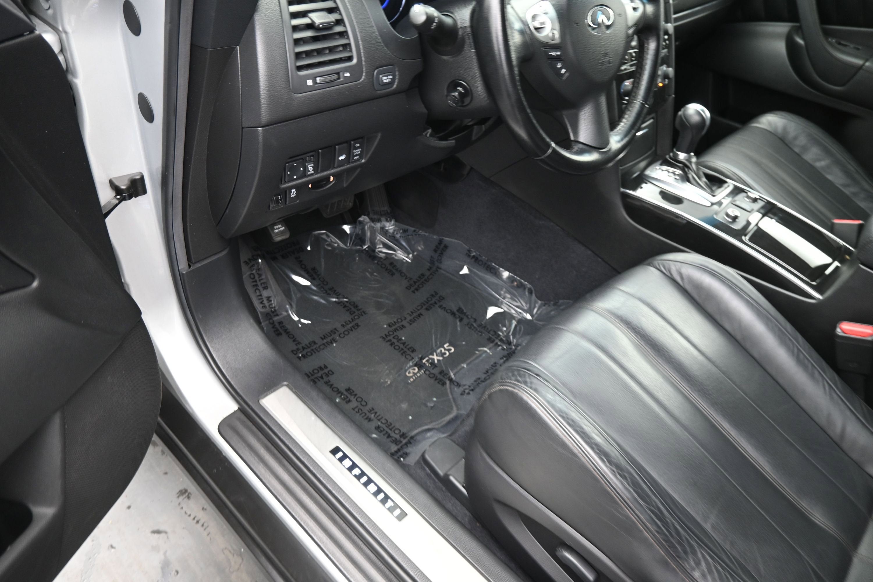 2012 INFINITI FX35 Base