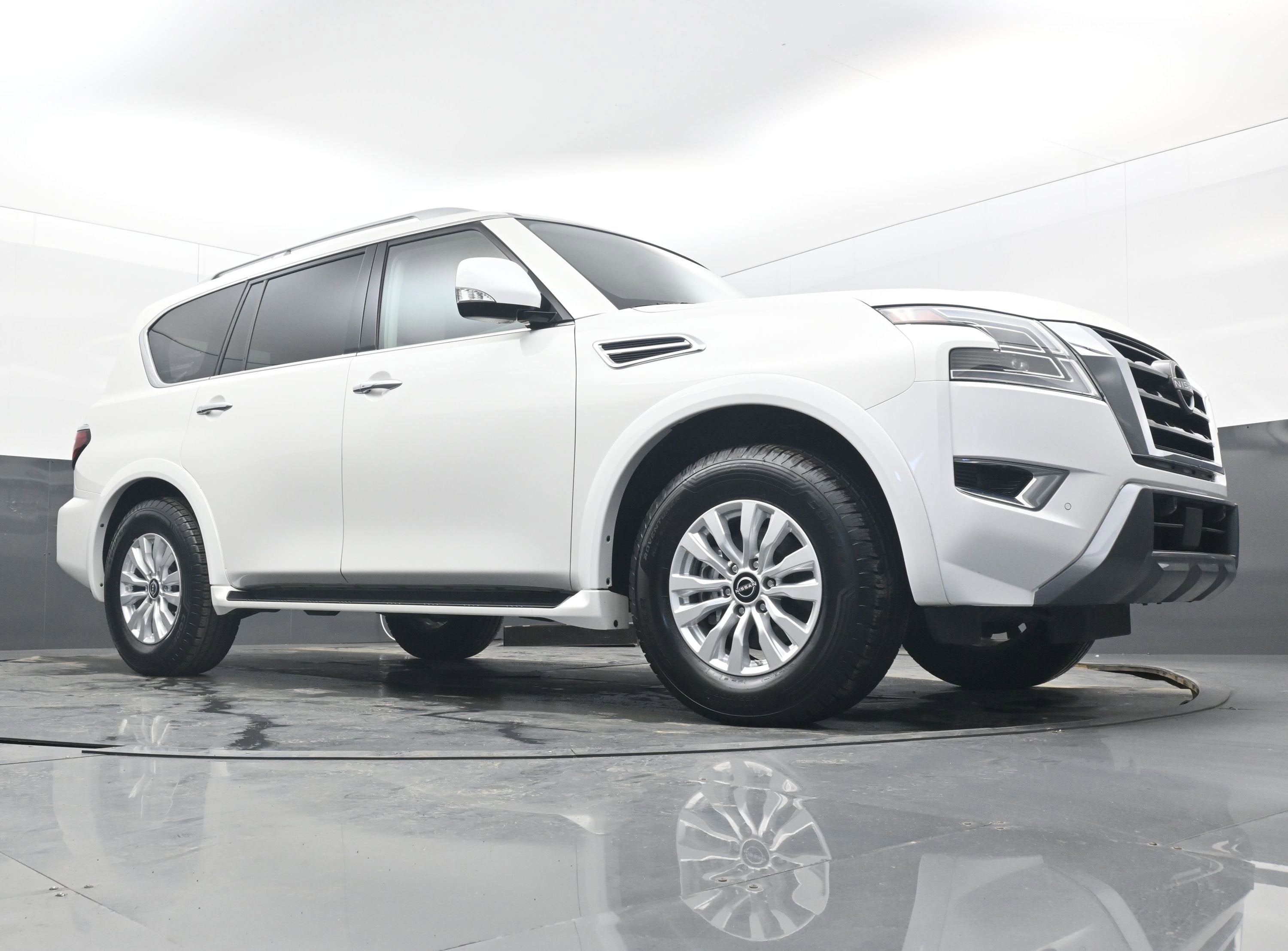 2024 Nissan Armada SV