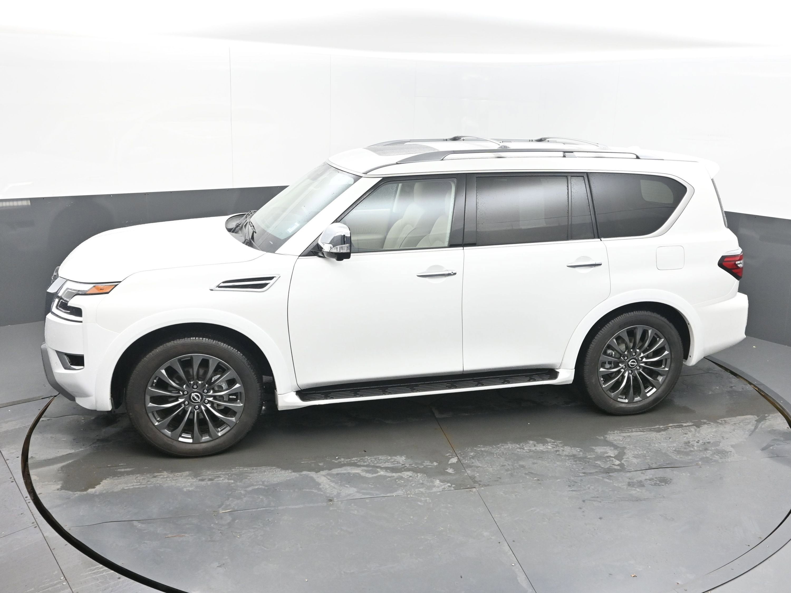 2023 Nissan Armada Platinum