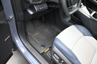 2025 Subaru Solterra Limited