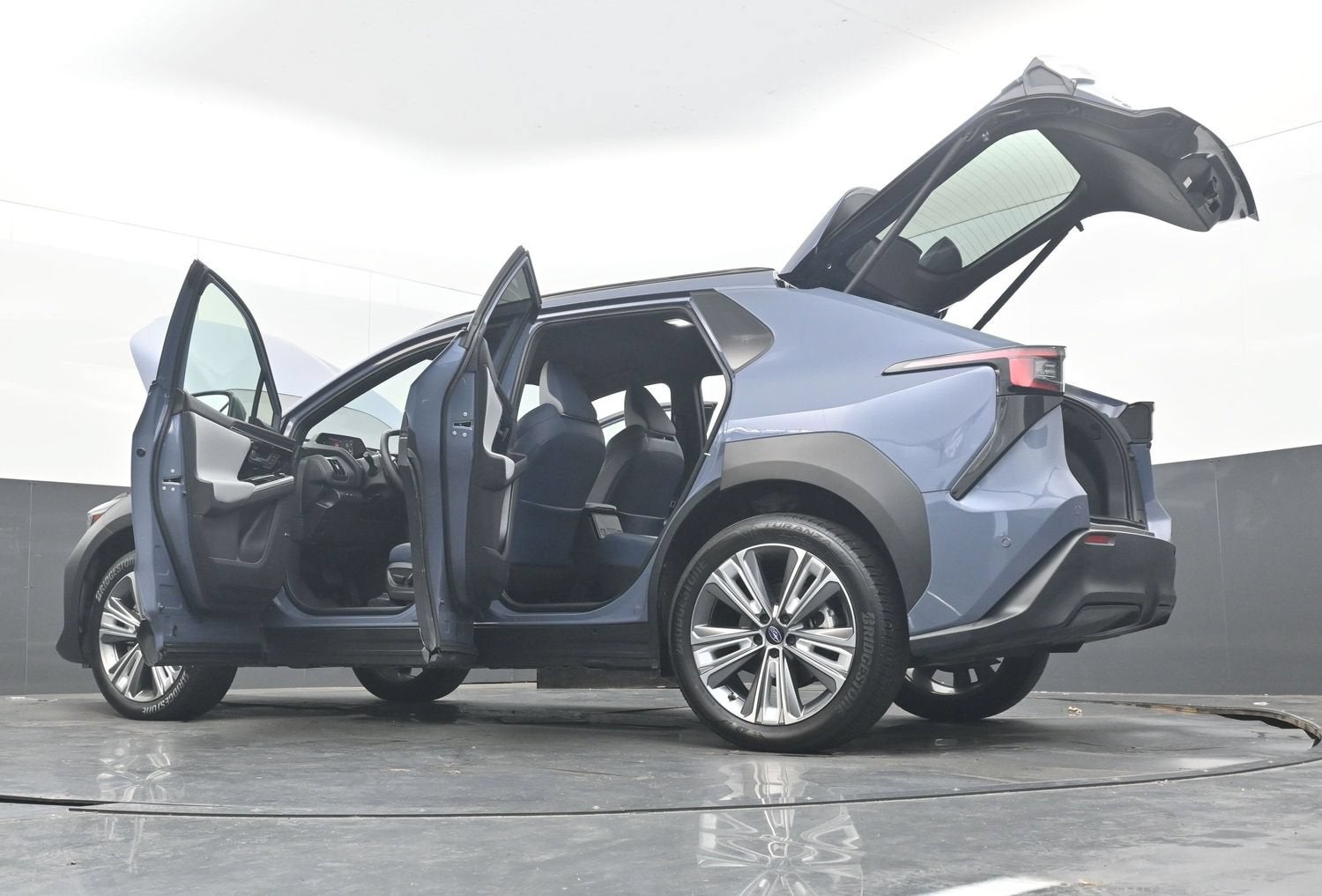 2025 Subaru Solterra Limited