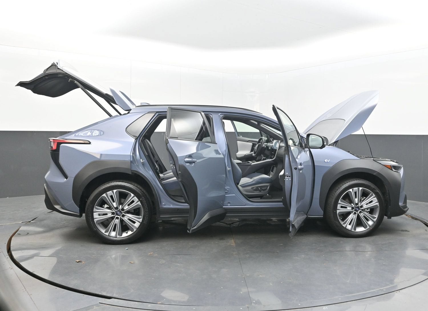 2025 Subaru Solterra Limited