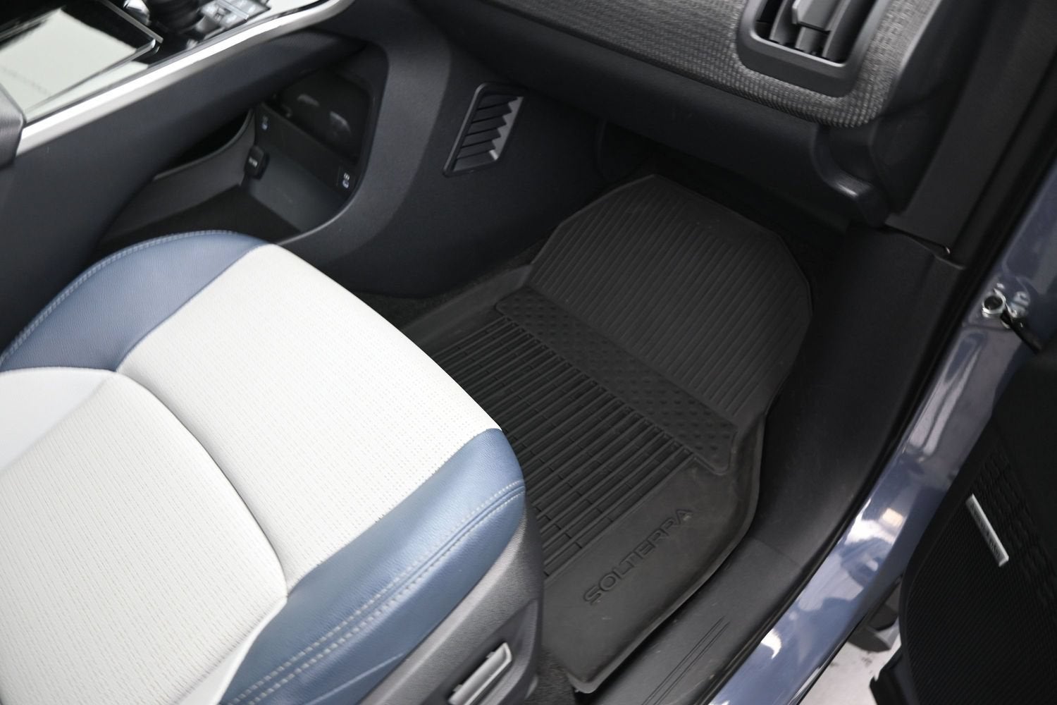 2025 Subaru Solterra Limited