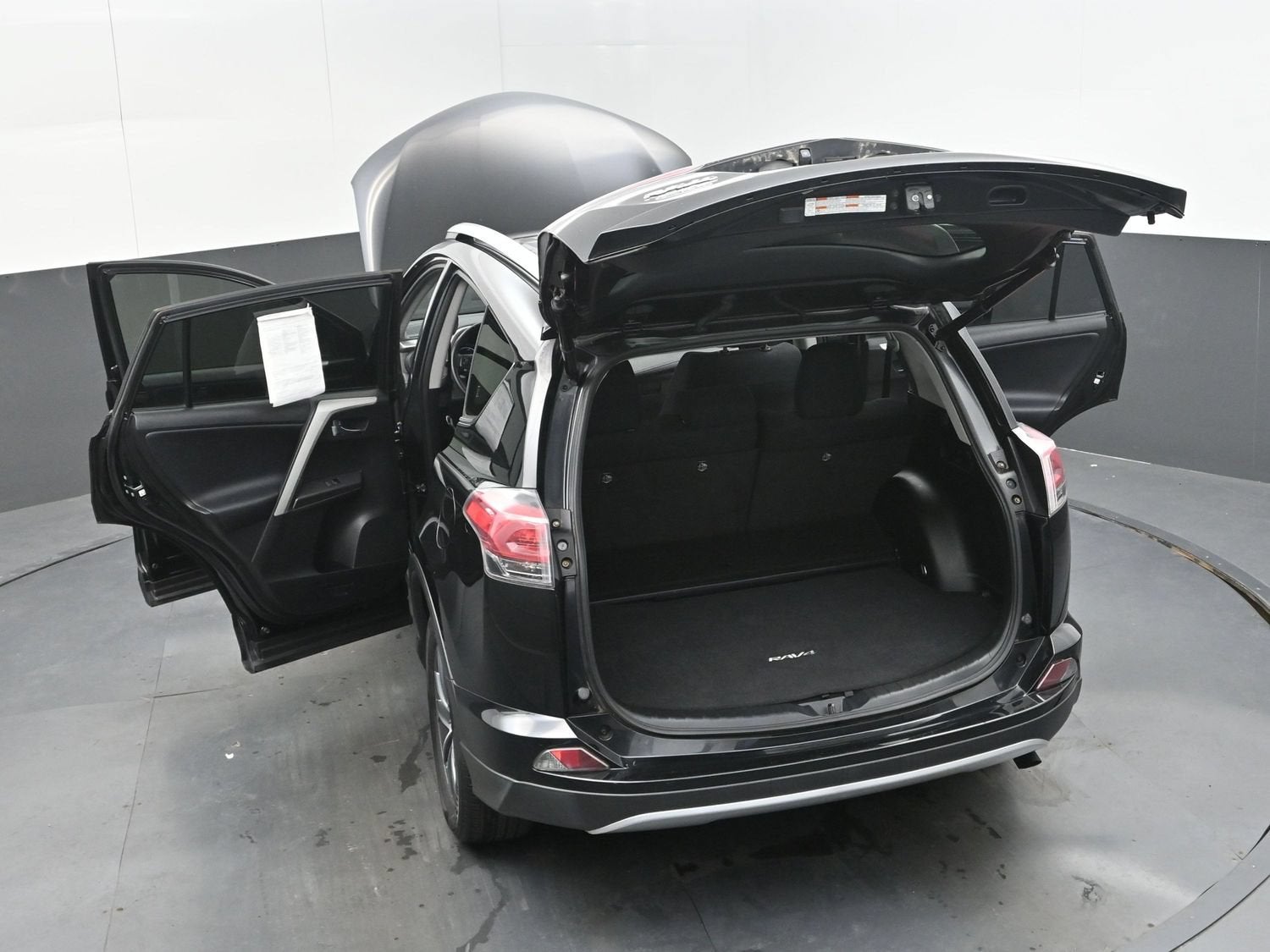 2016 Toyota RAV4 Hybrid XLE