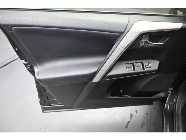 2016 Toyota RAV4 Hybrid XLE