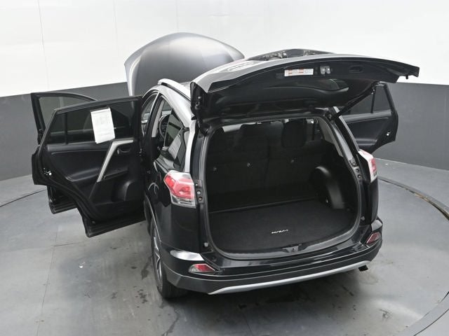2016 Toyota RAV4 Hybrid XLE
