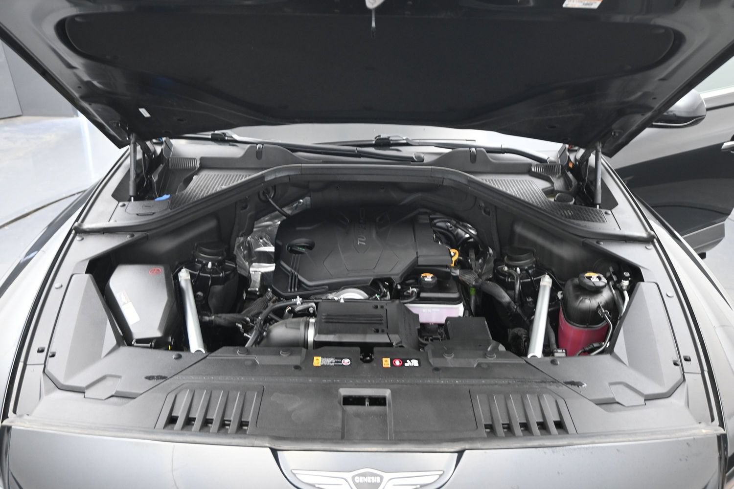 2025 Genesis GV80 2.5T Standard