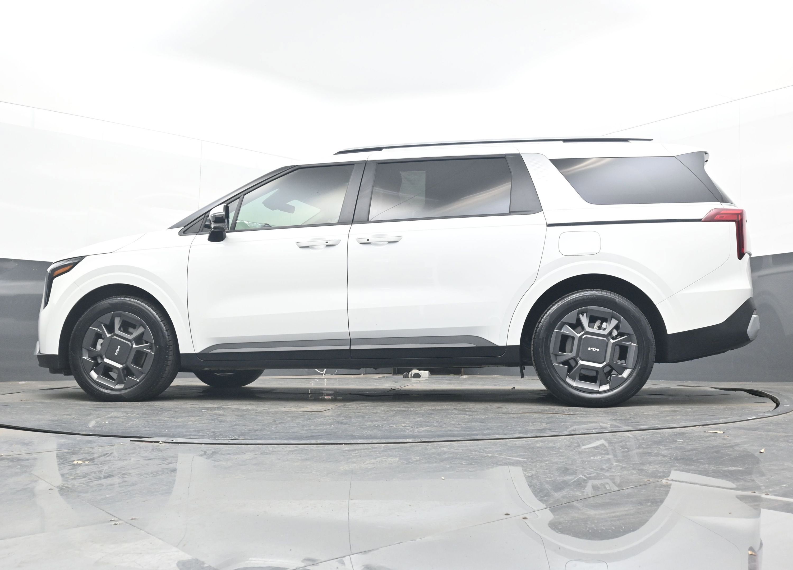 2025 Kia Carnival Hybrid EX