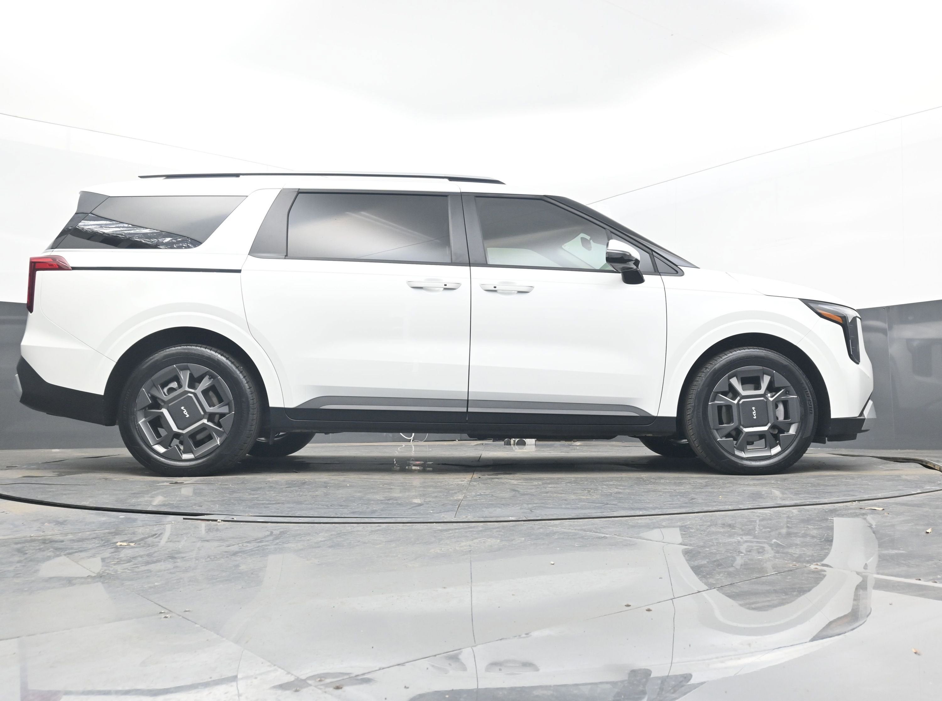 2025 Kia Carnival Hybrid EX