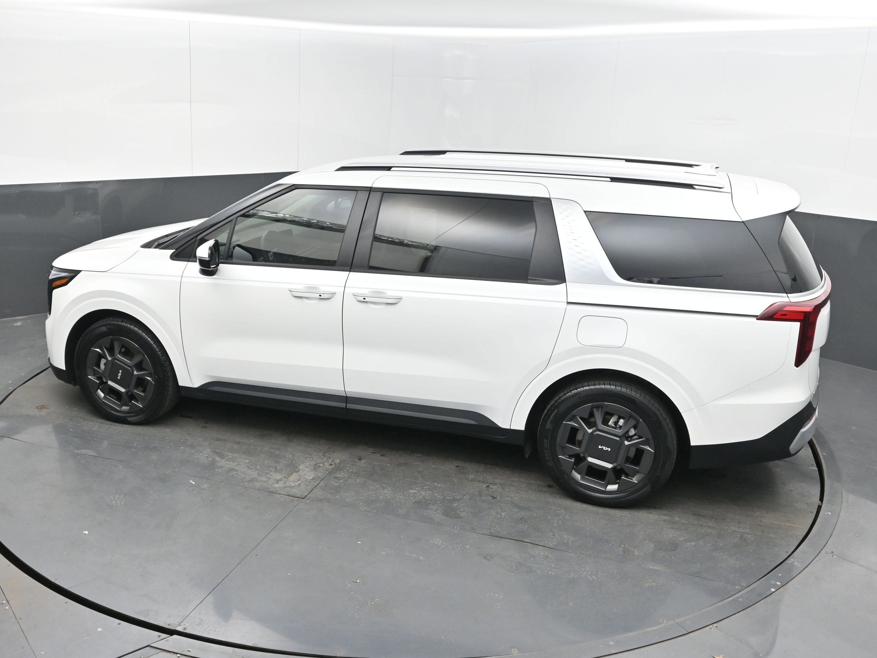 2025 Kia Carnival Hybrid EX