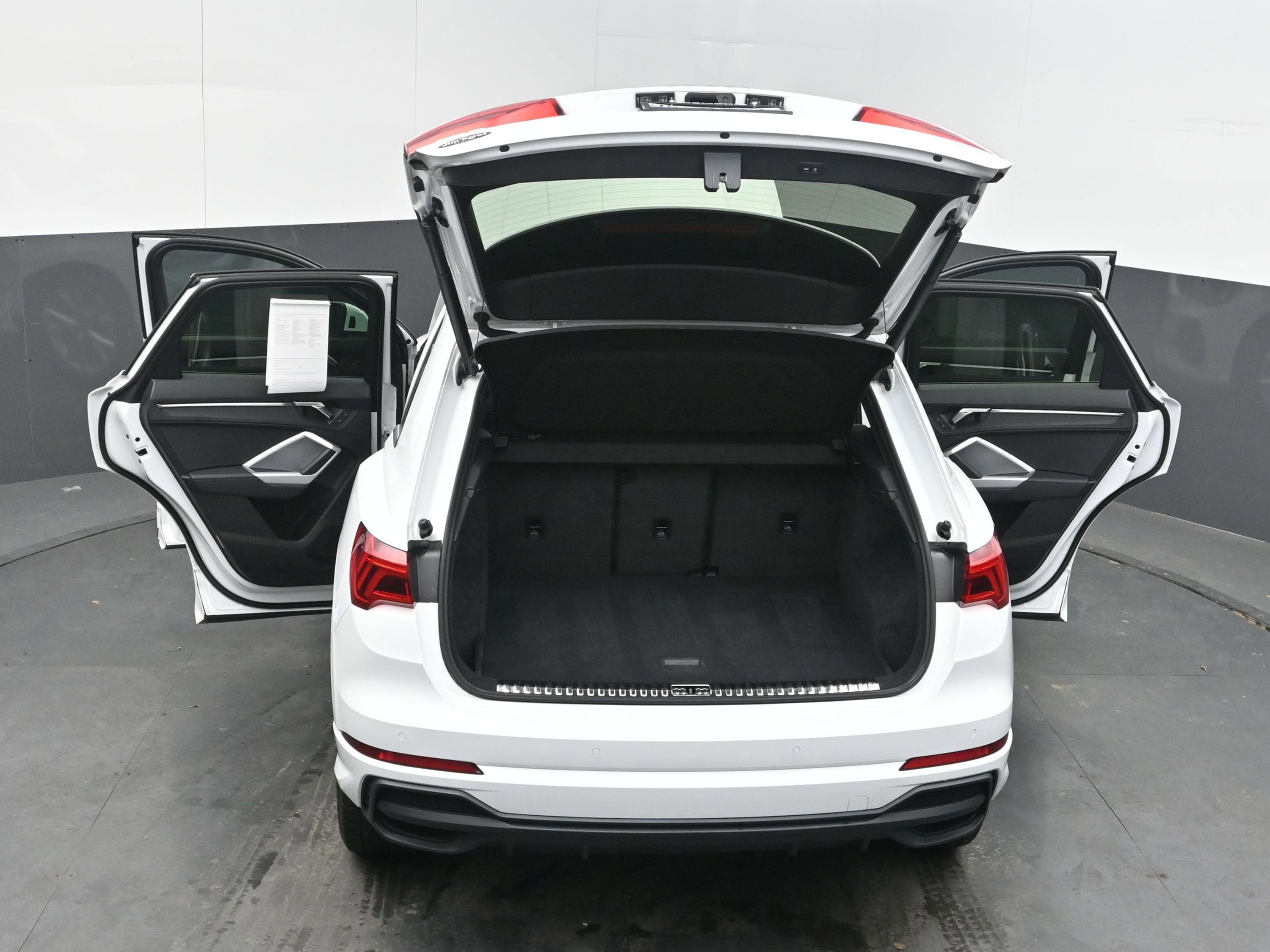 2024 Audi Q3 S line Premium