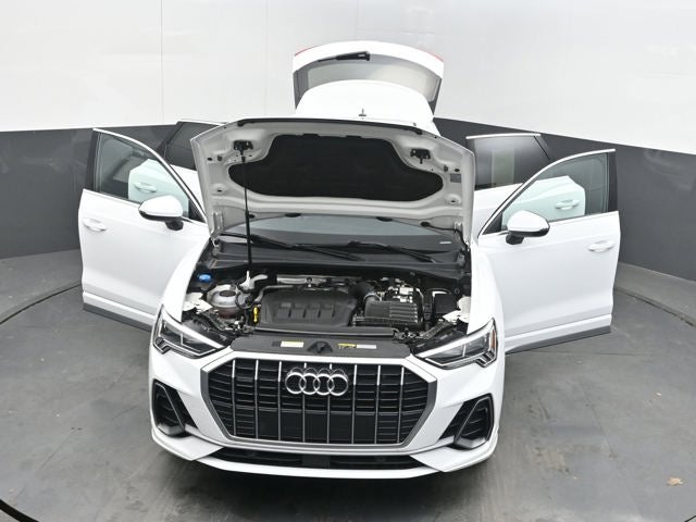 2024 Audi Q3 S line Premium