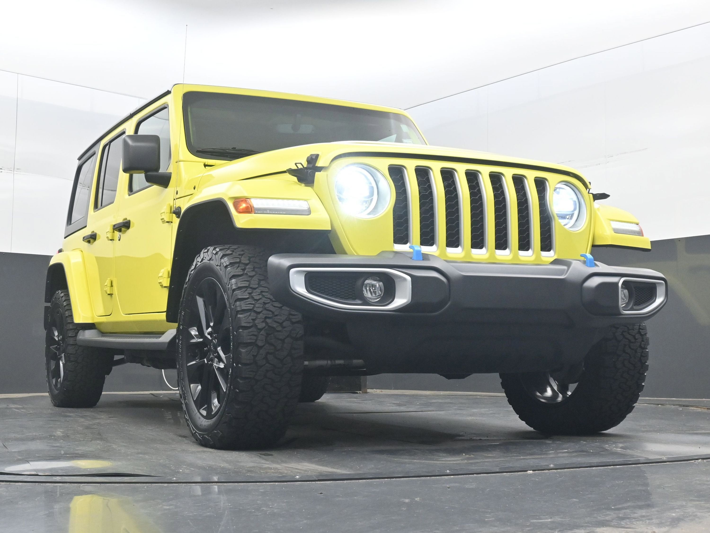 2022 Jeep Wrangler 4xe Unlimited Sahara 4x4