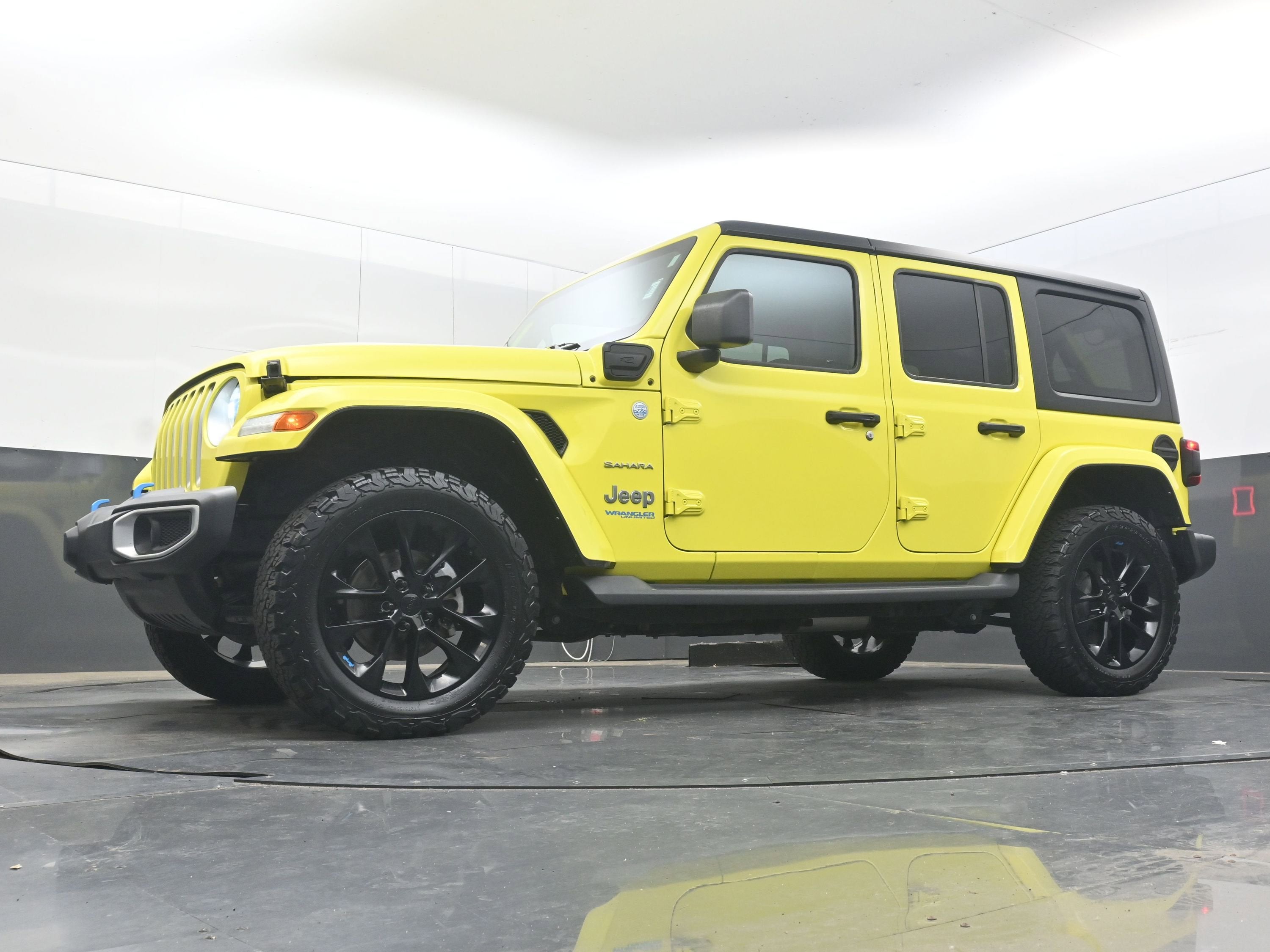 2022 Jeep Wrangler 4xe Unlimited Sahara 4x4