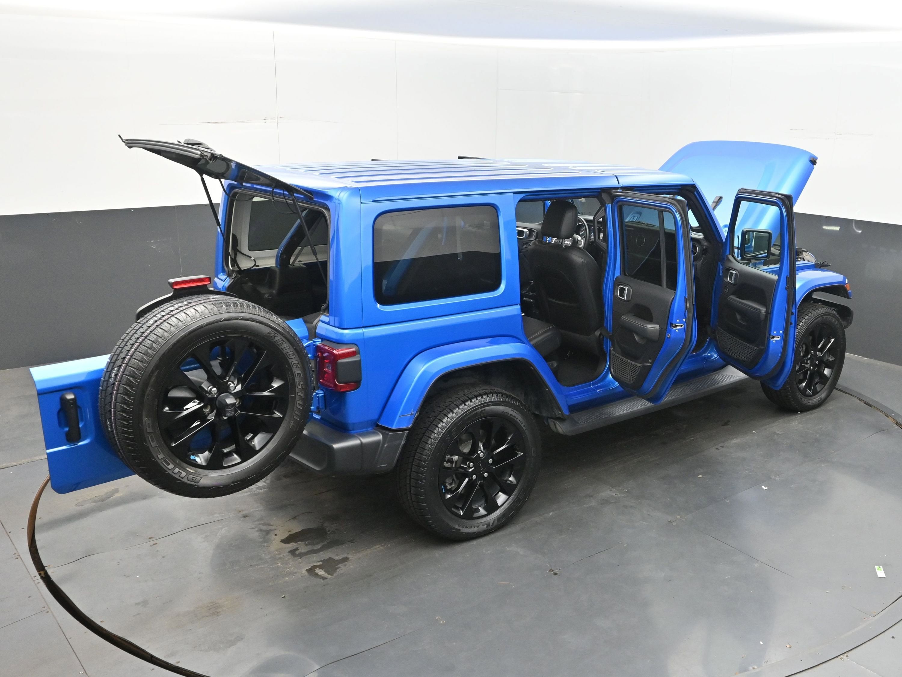 2022 Jeep Wrangler 4xe Unlimited Sahara 4x4
