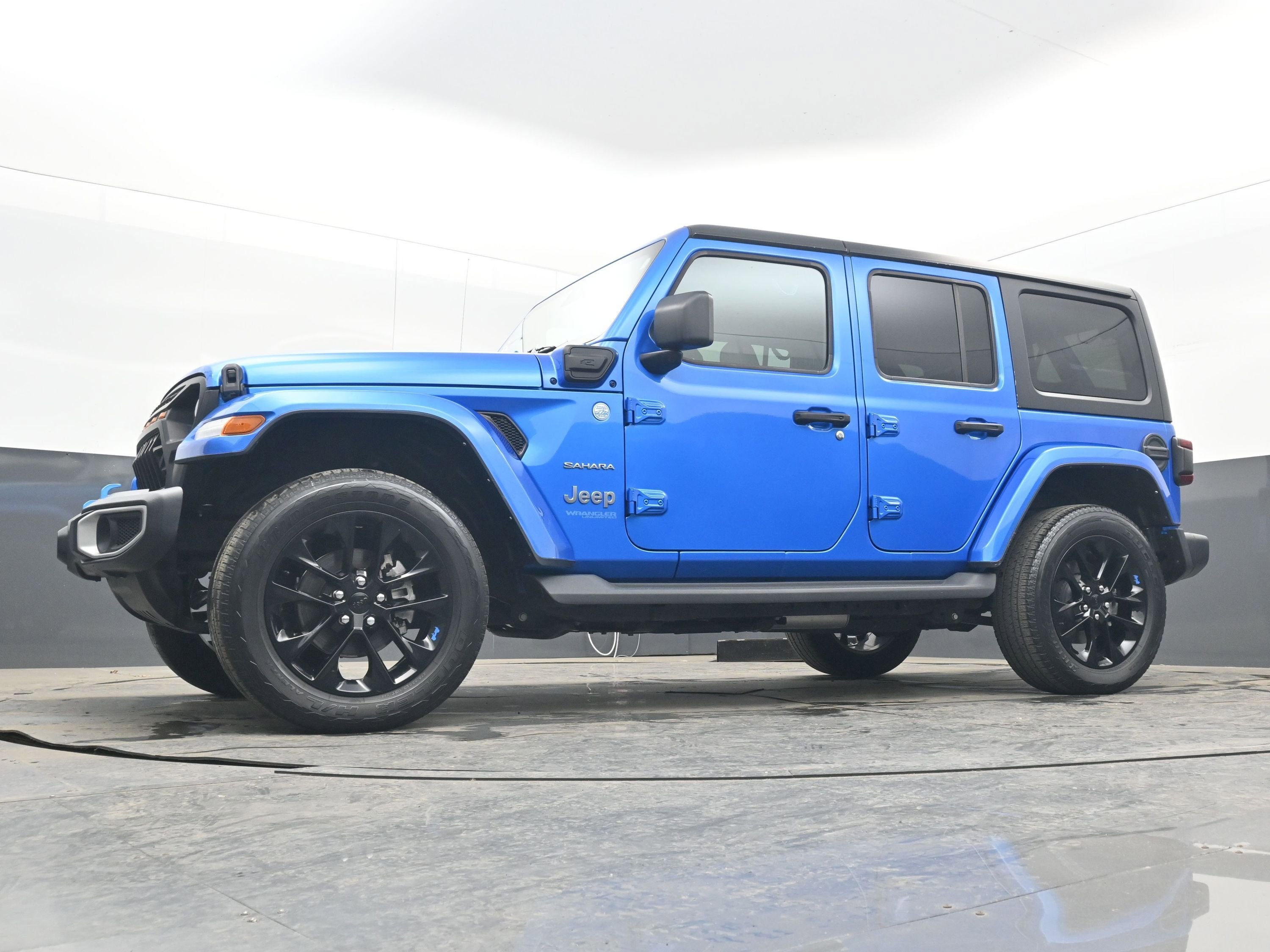 2022 Jeep Wrangler 4xe Unlimited Sahara 4x4