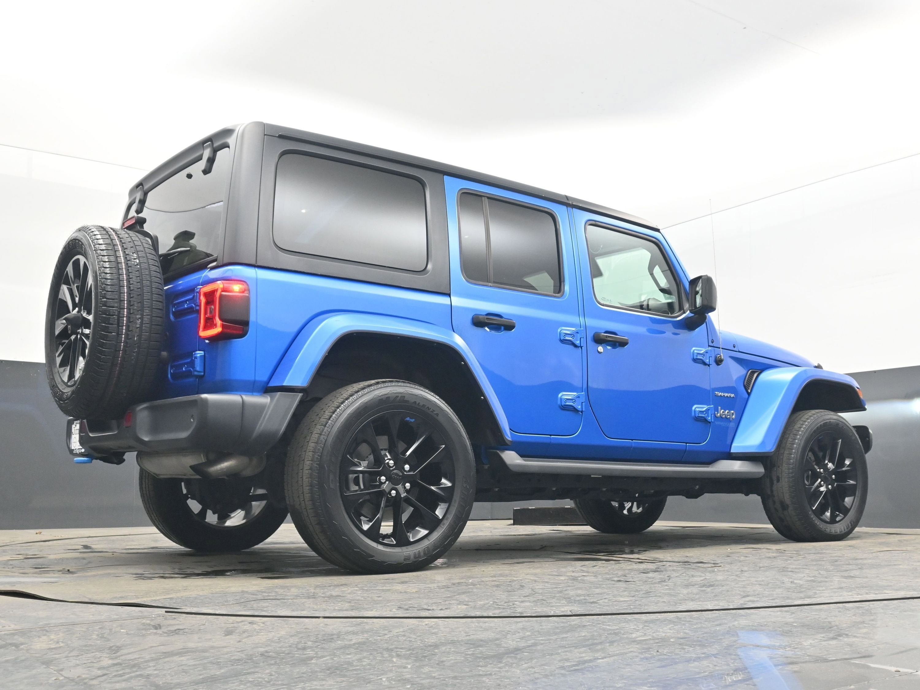 2022 Jeep Wrangler 4xe Unlimited Sahara 4x4