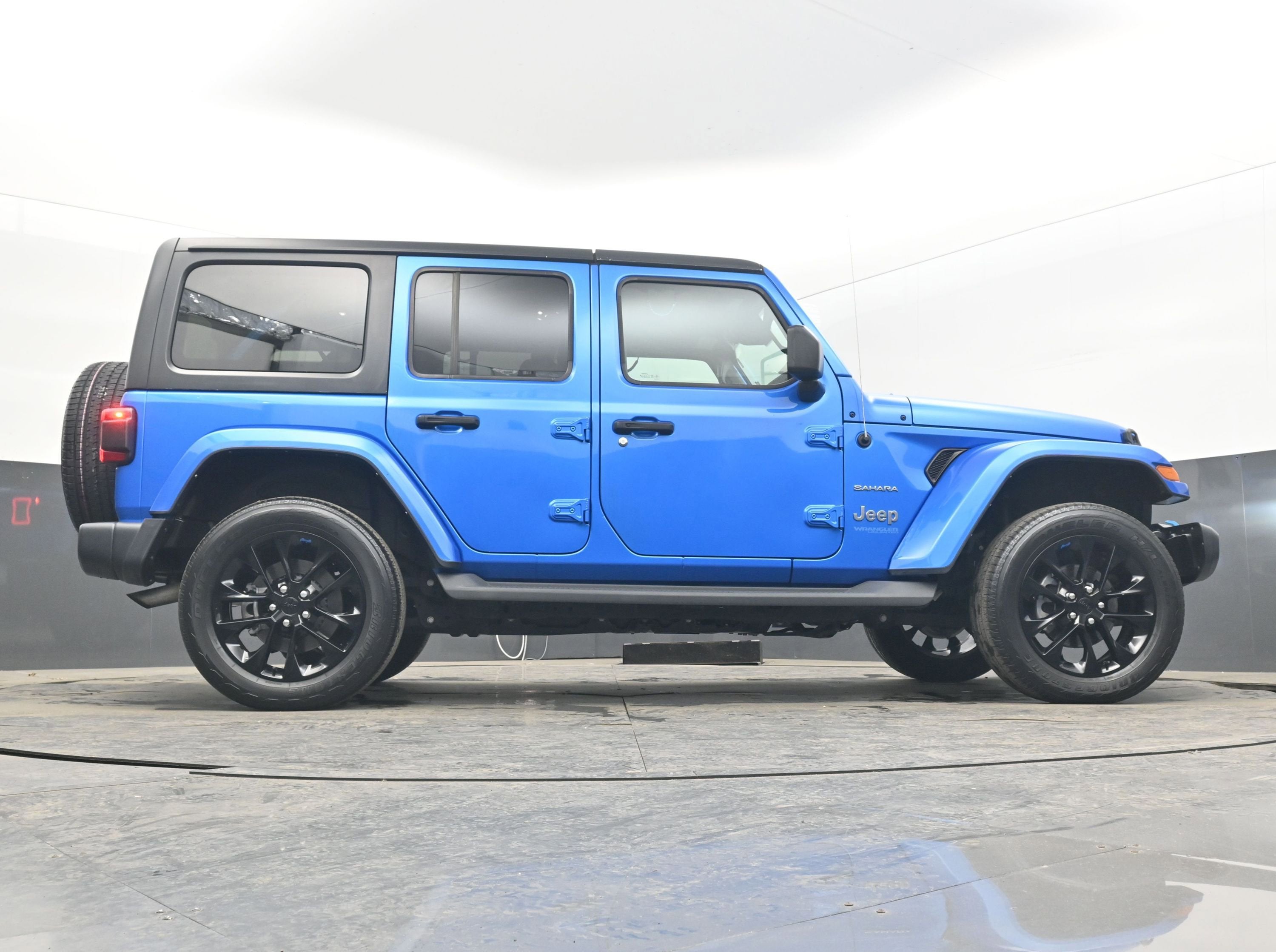 2022 Jeep Wrangler 4xe Unlimited Sahara 4x4