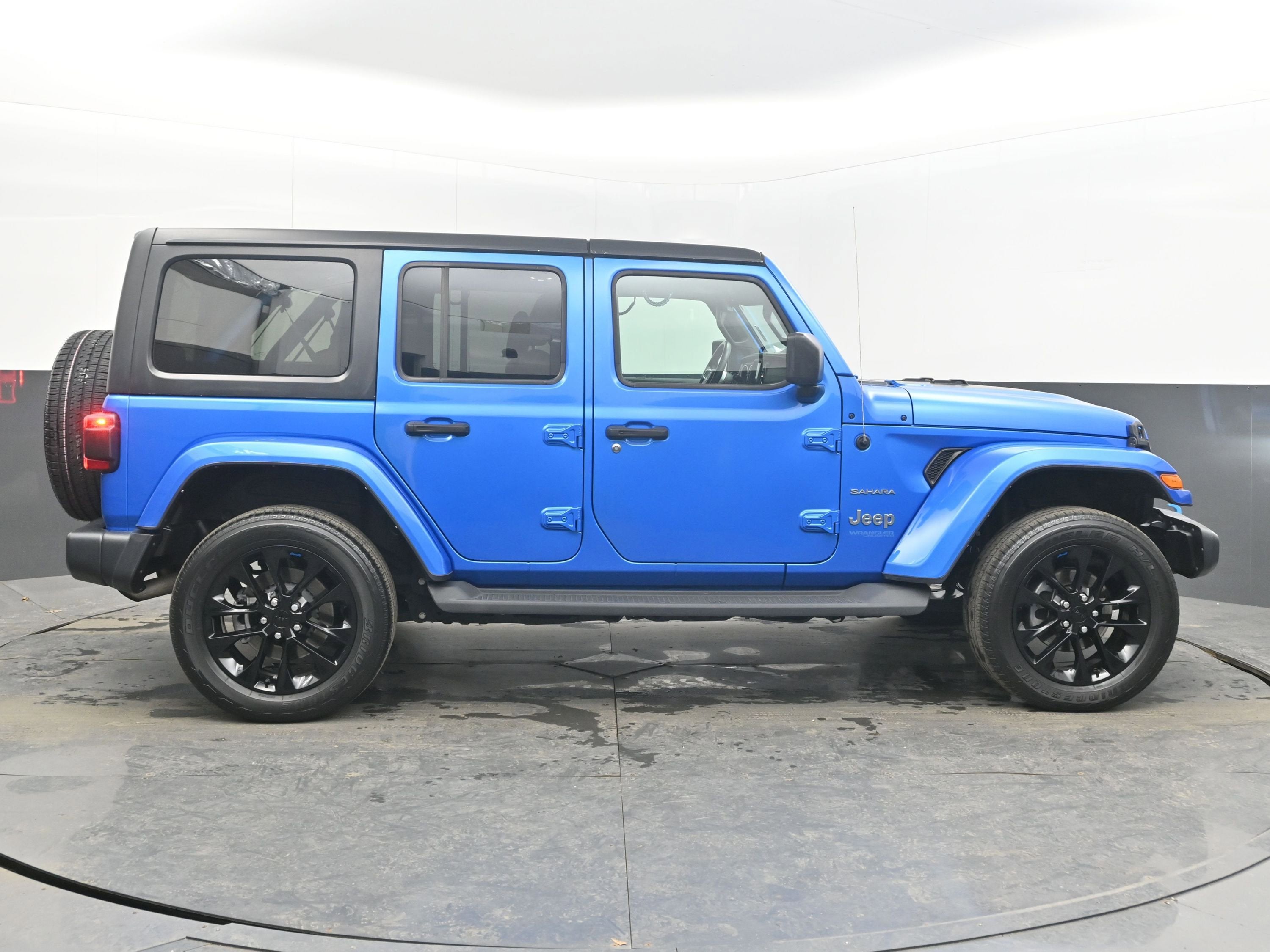 2022 Jeep Wrangler 4xe Unlimited Sahara 4x4