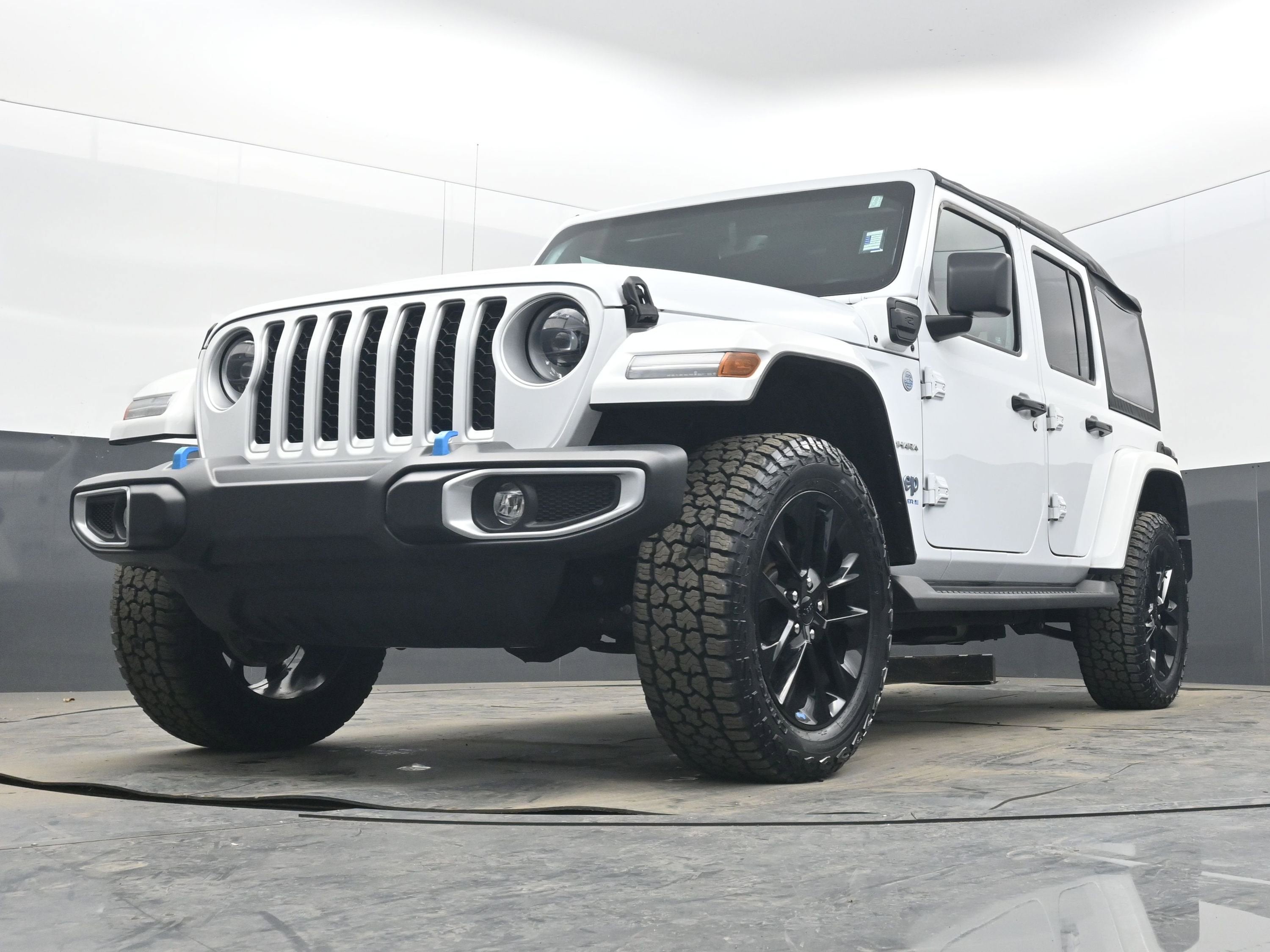 2023 Jeep Wrangler 4xe Sahara 4x4