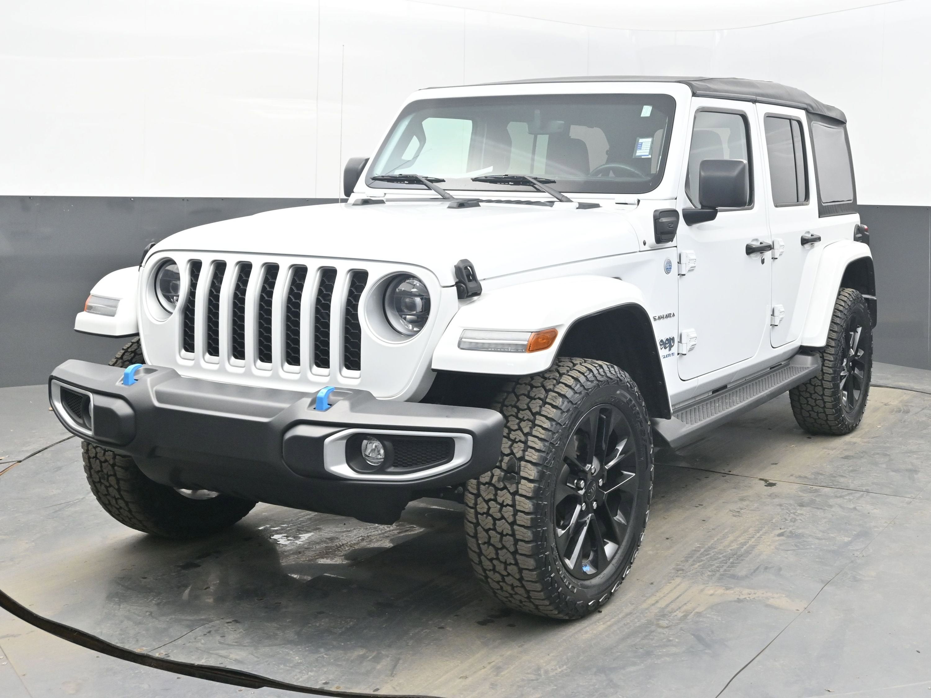 2023 Jeep Wrangler 4xe Sahara 4x4