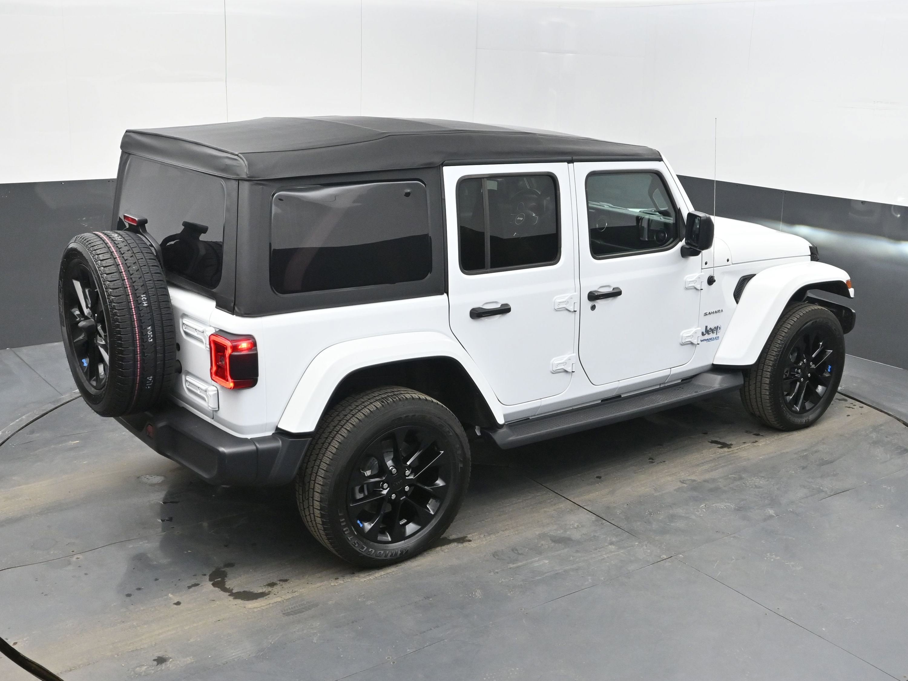 2022 Jeep Wrangler 4xe Unlimited Sahara 4x4