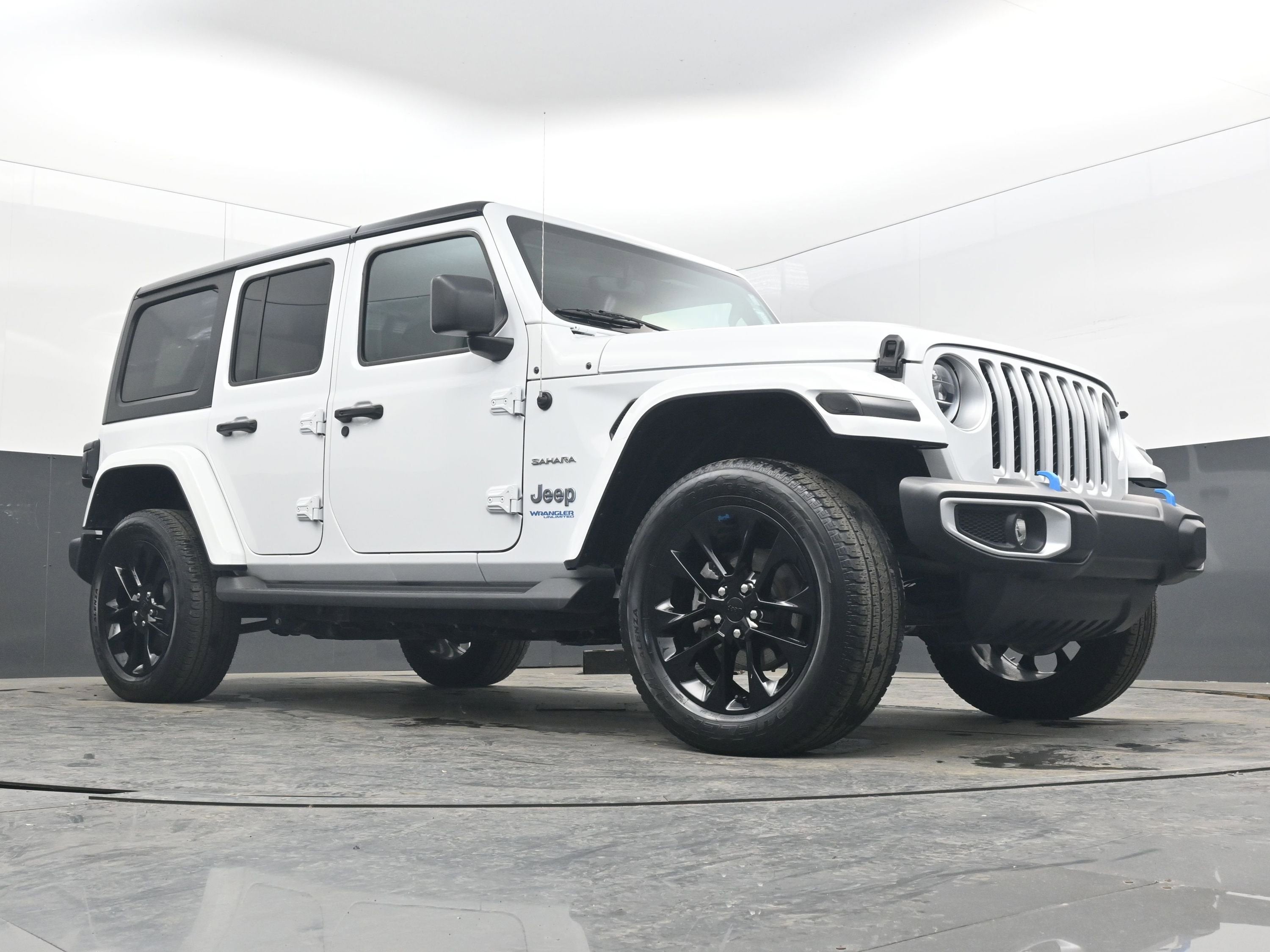 2022 Jeep Wrangler 4xe Unlimited Sahara 4x4
