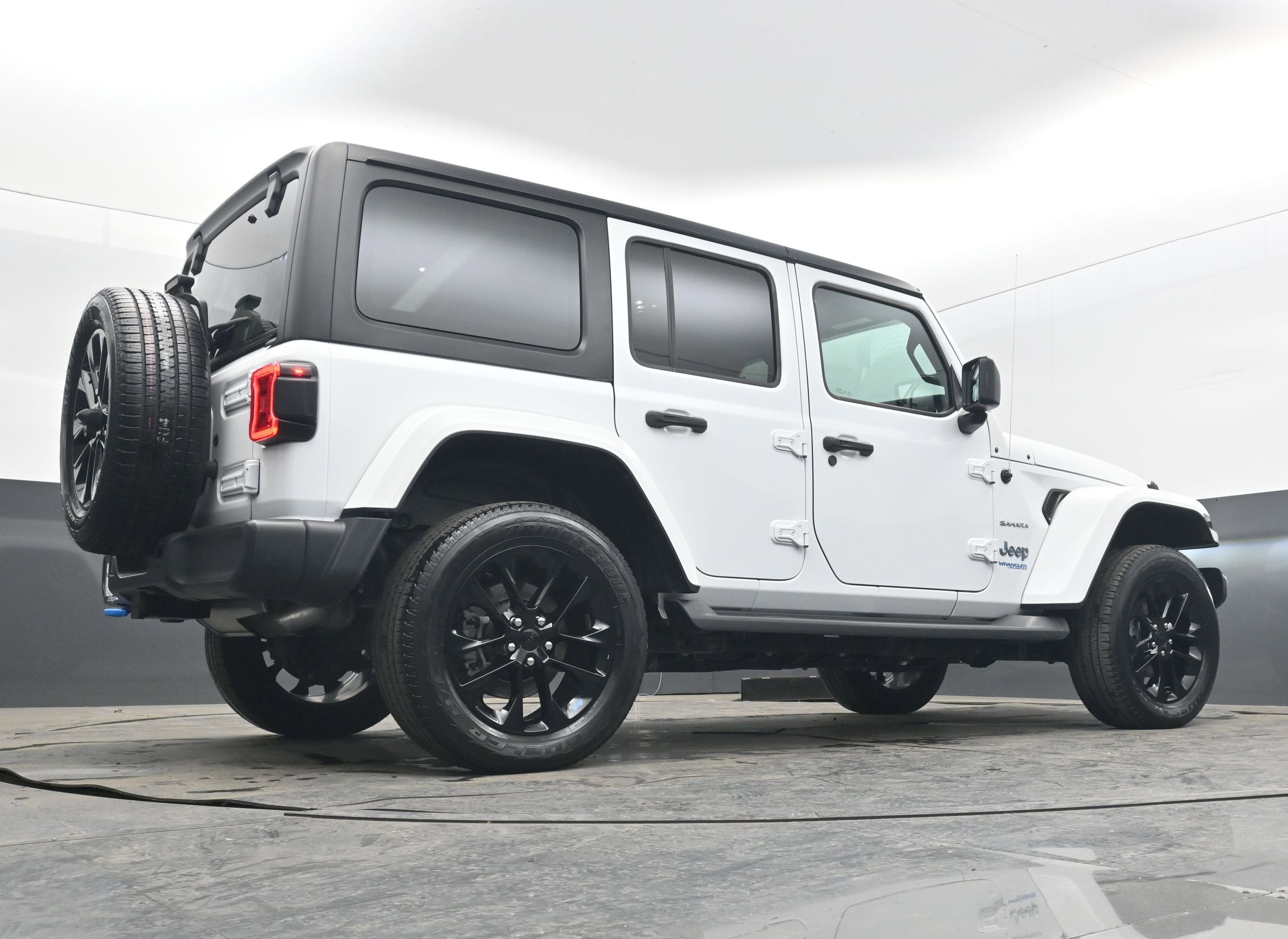 2022 Jeep Wrangler 4xe Unlimited Sahara 4x4