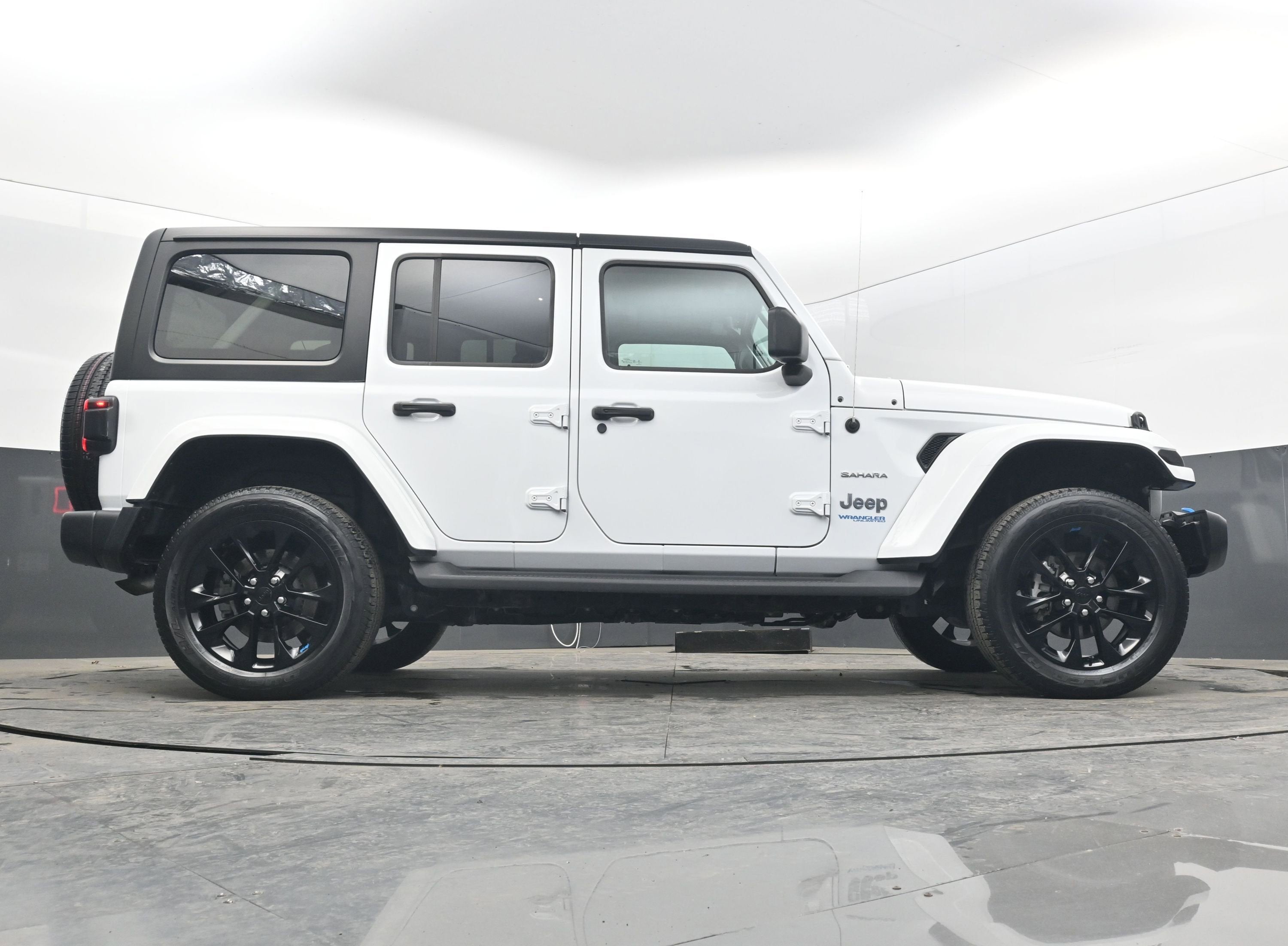 2022 Jeep Wrangler 4xe Unlimited Sahara 4x4