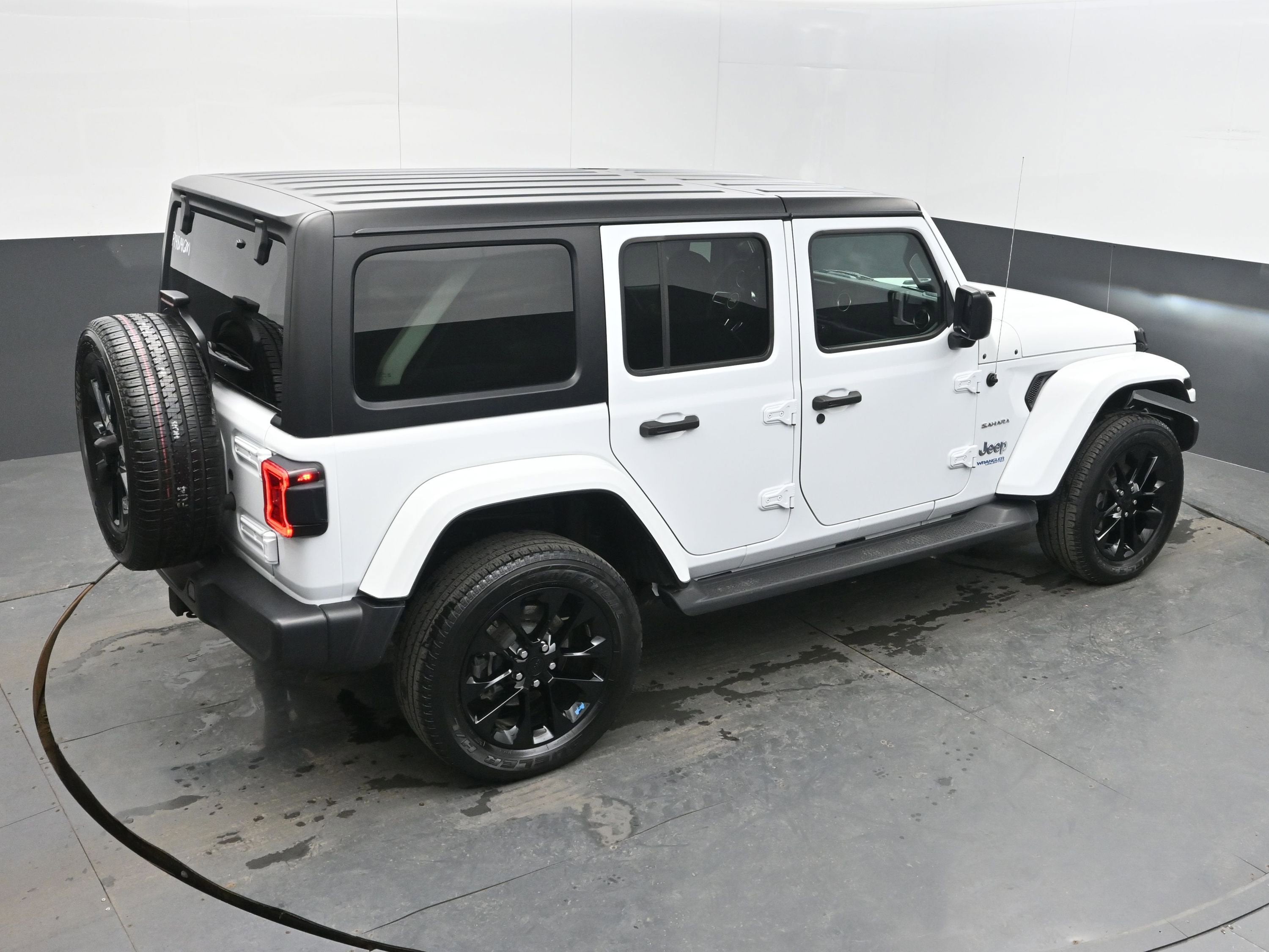 2022 Jeep Wrangler 4xe Unlimited Sahara 4x4
