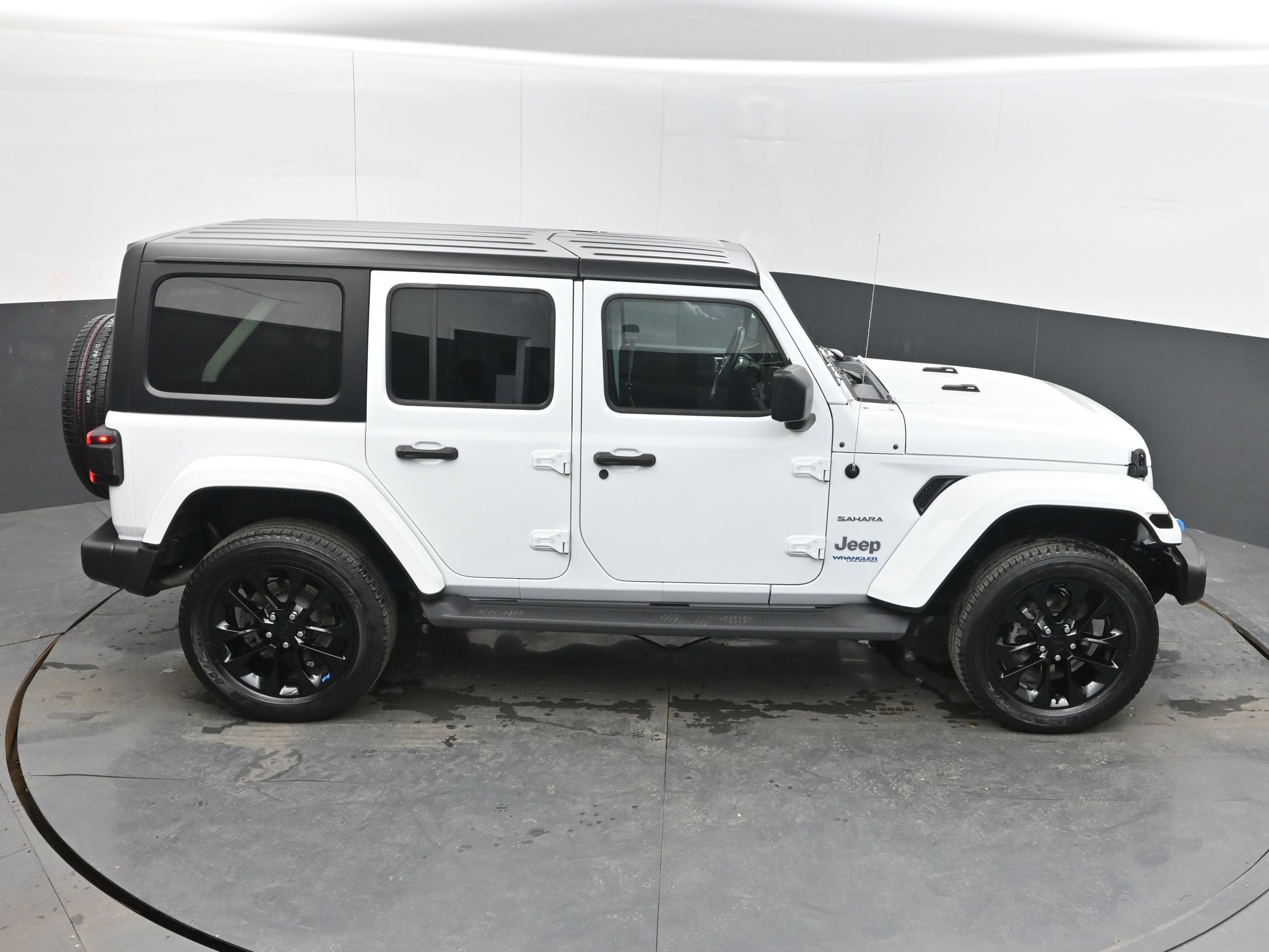 2022 Jeep Wrangler 4xe Unlimited Sahara 4x4