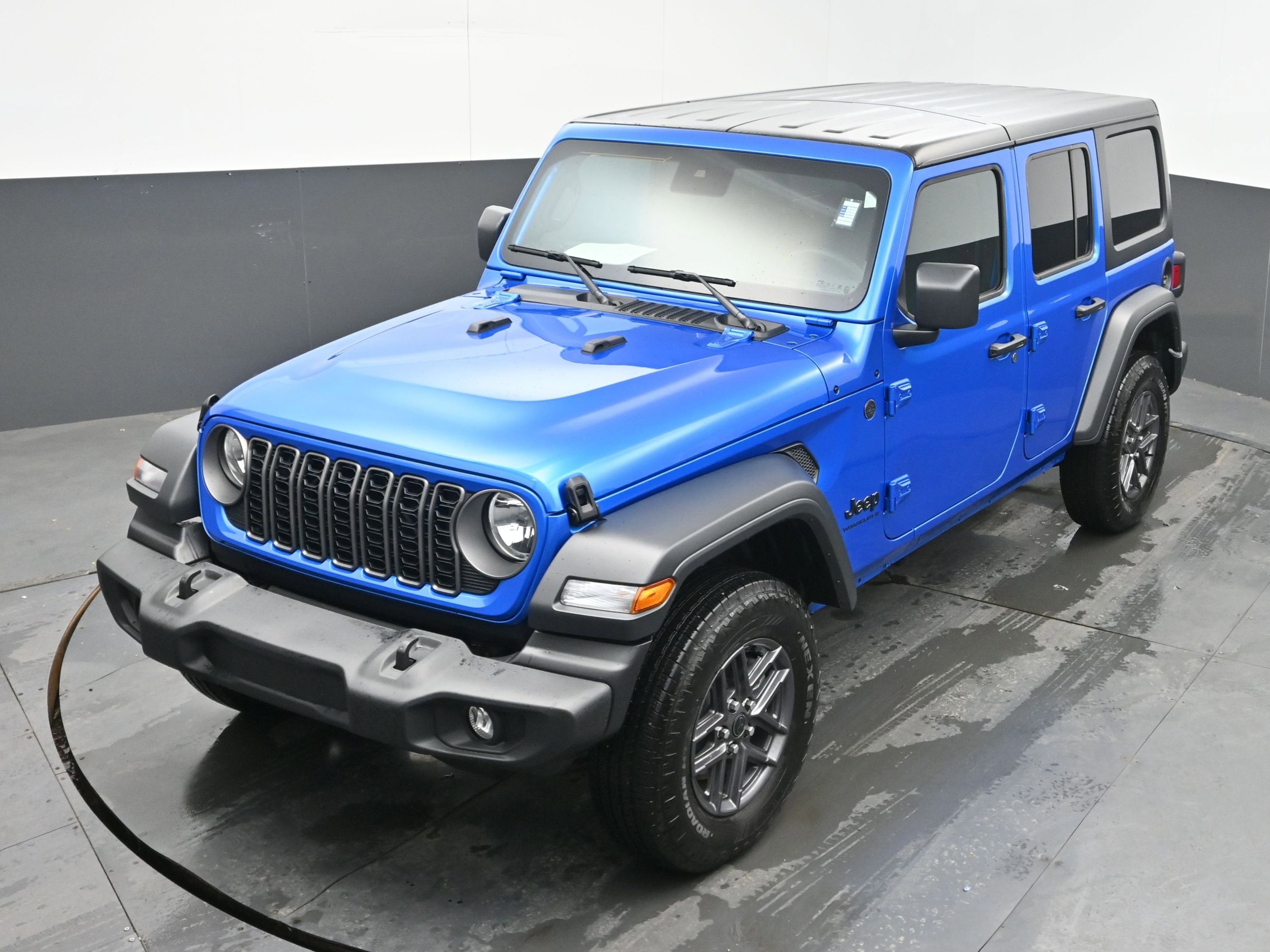 2025 Jeep Wrangler 4-Door Summit 4x4