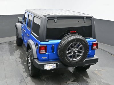 2025 Jeep Wrangler 4-Door Summit 4x4