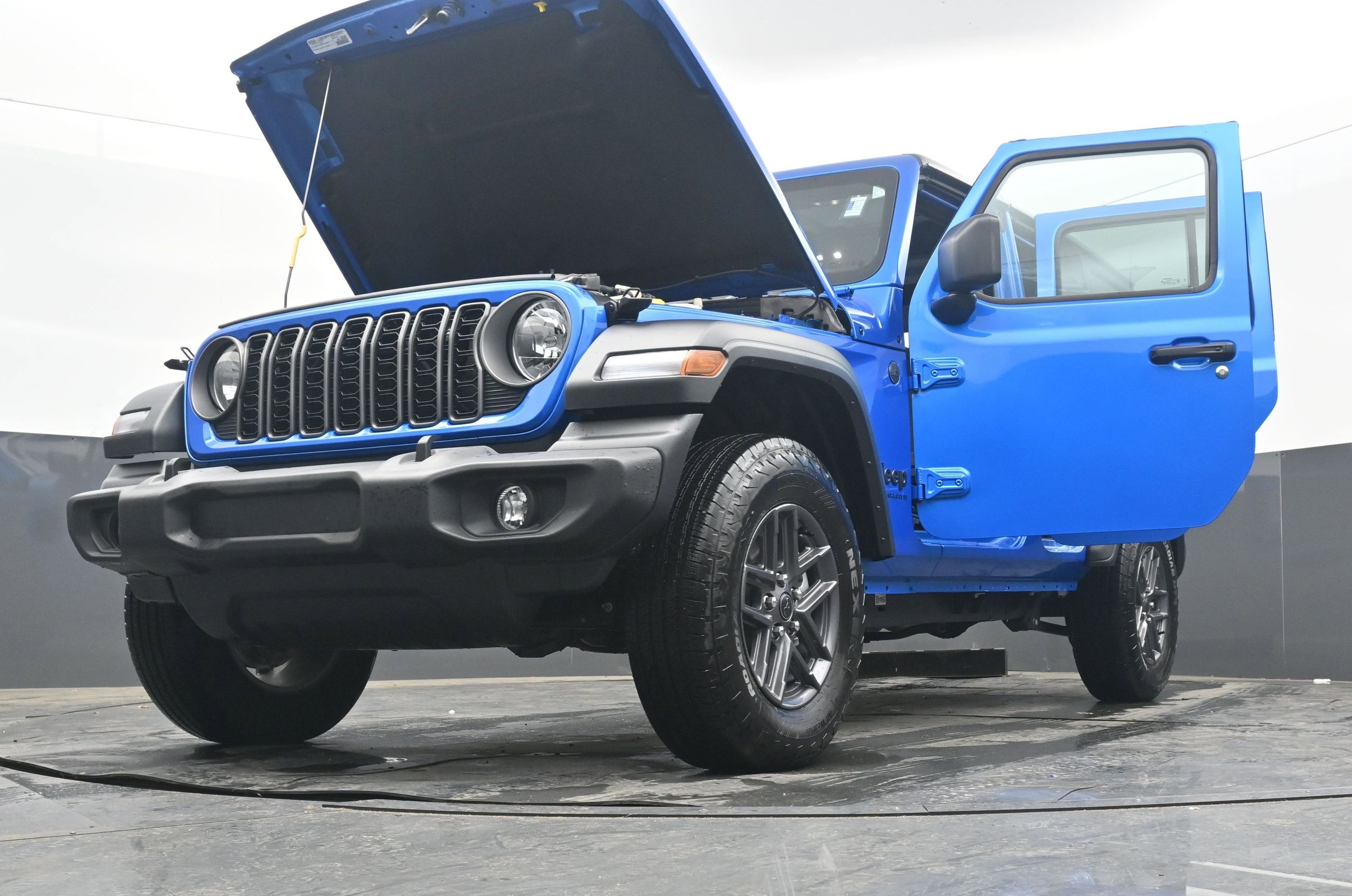 2025 Jeep Wrangler 4-Door Summit 4x4