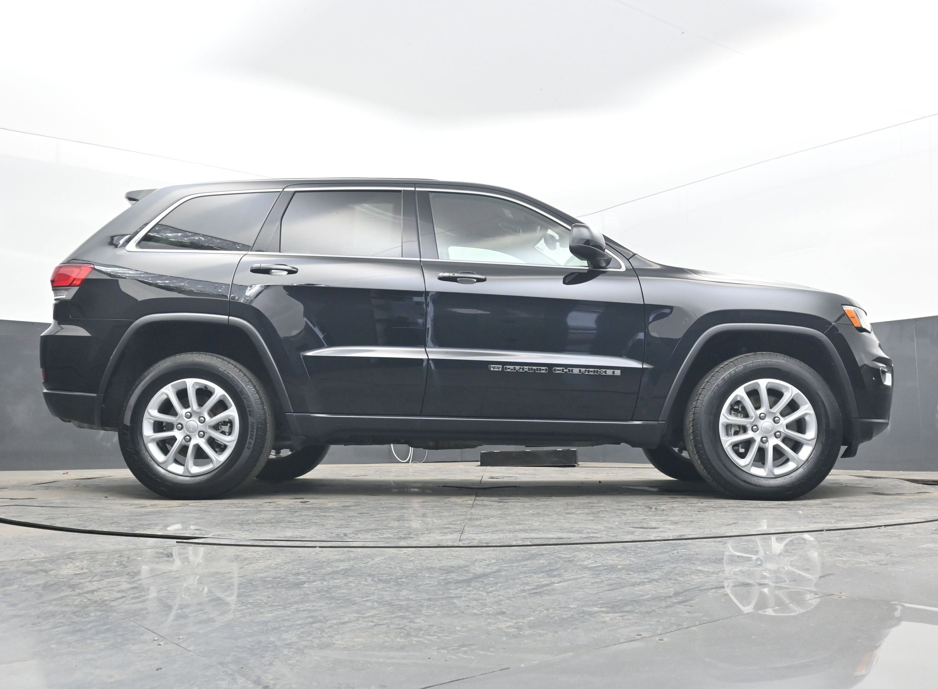 2022 Jeep Grand Cherokee WK Laredo E 4x4