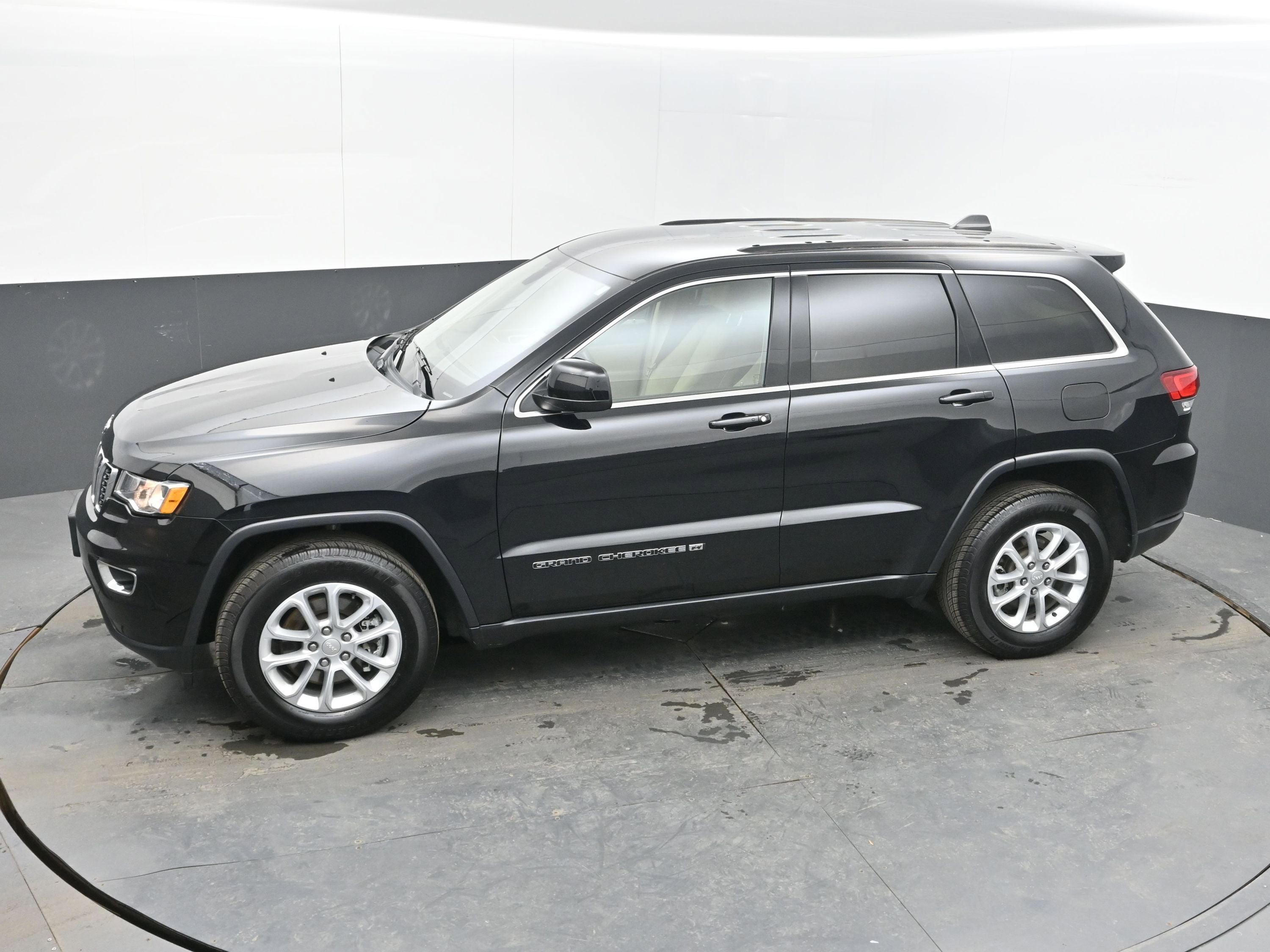 2022 Jeep Grand Cherokee WK Laredo E 4x4