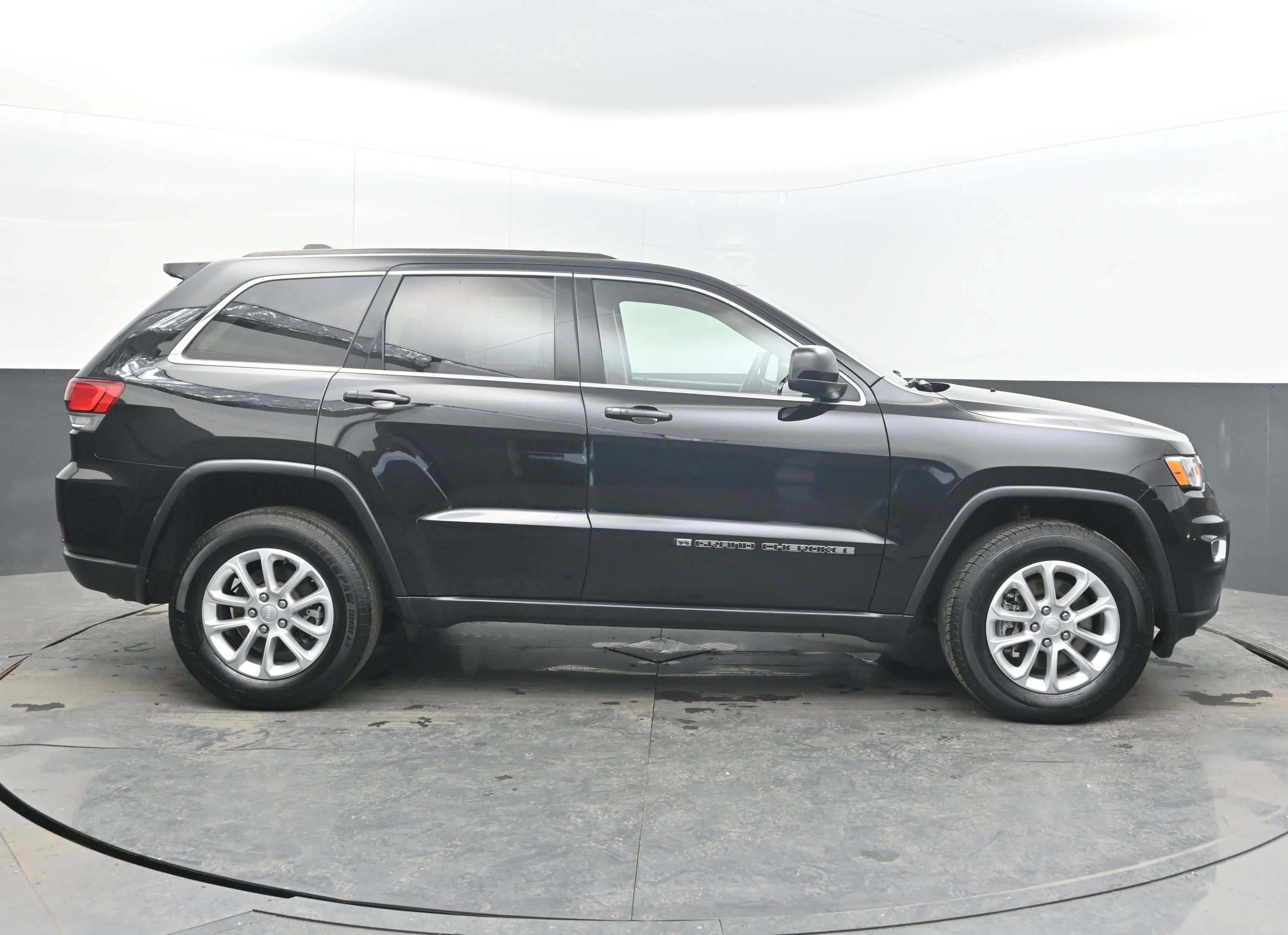 2022 Jeep Grand Cherokee WK Laredo E 4x4