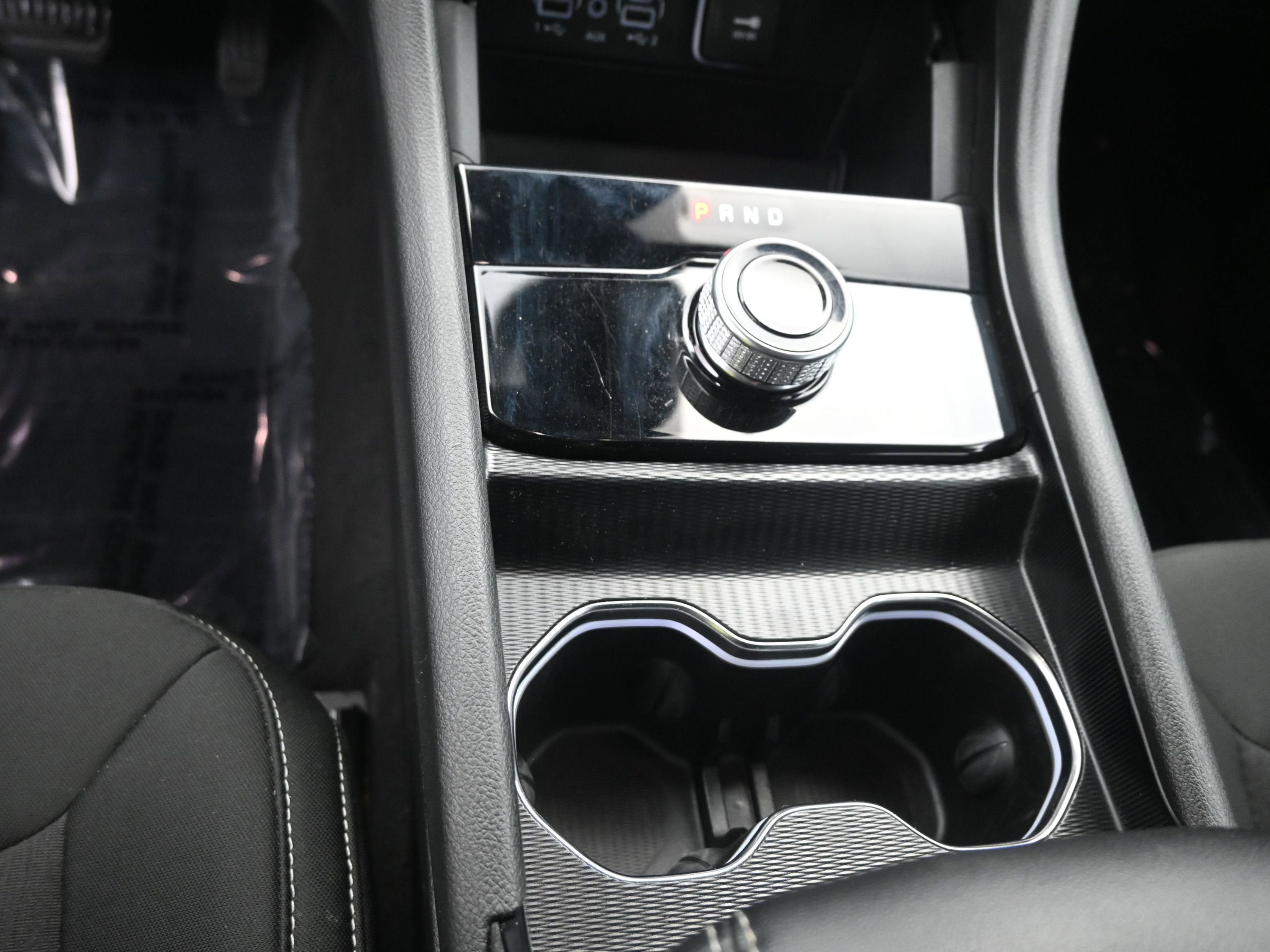 2024 Jeep Grand Cherokee Laredo 4x2