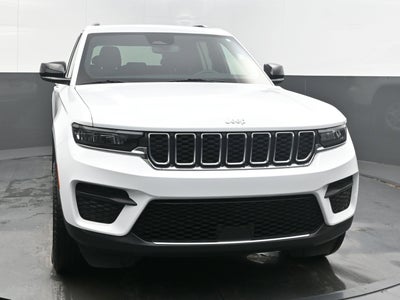 2024 Jeep Grand Cherokee Laredo 4x2