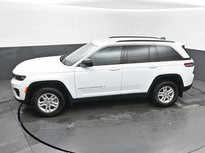 2024 Jeep Grand Cherokee Laredo 4x2