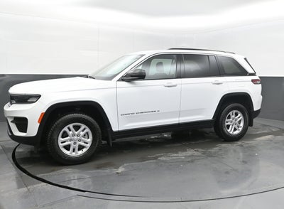 2024 Jeep Grand Cherokee Laredo 4x2