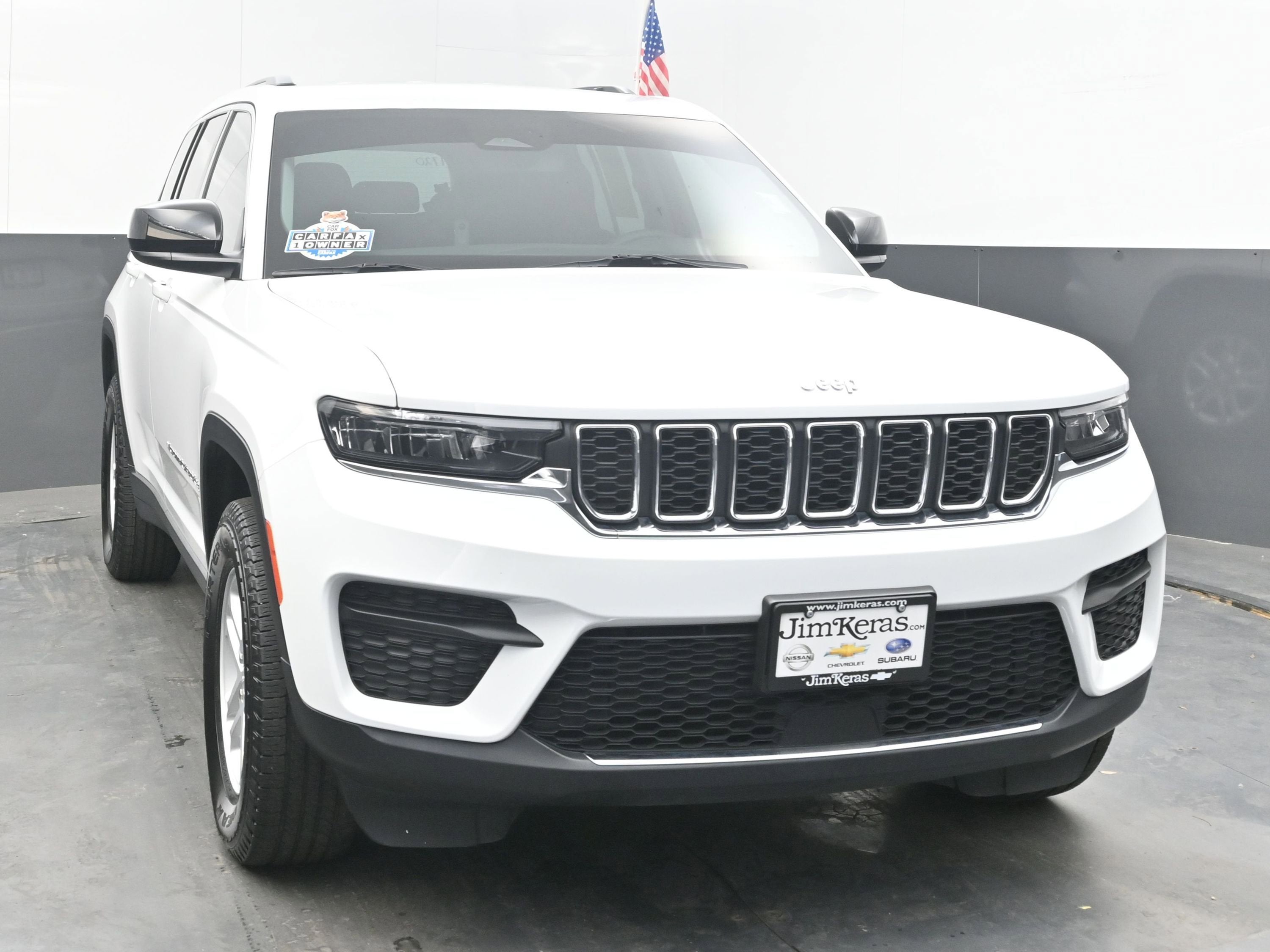 2023 Jeep Grand Cherokee Laredo 4x4