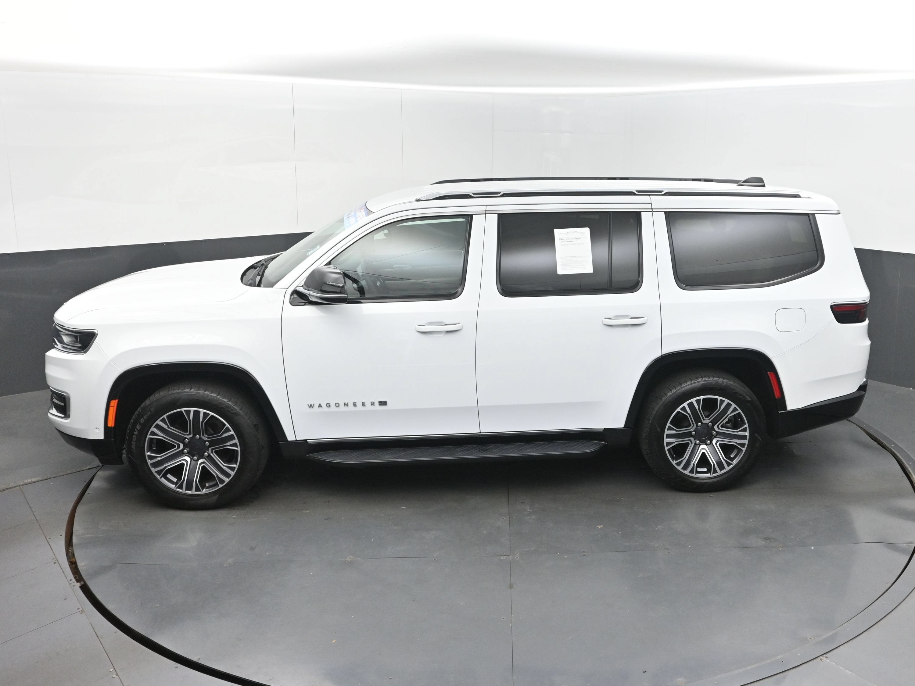2024 Jeep Wagoneer Series II 4x2