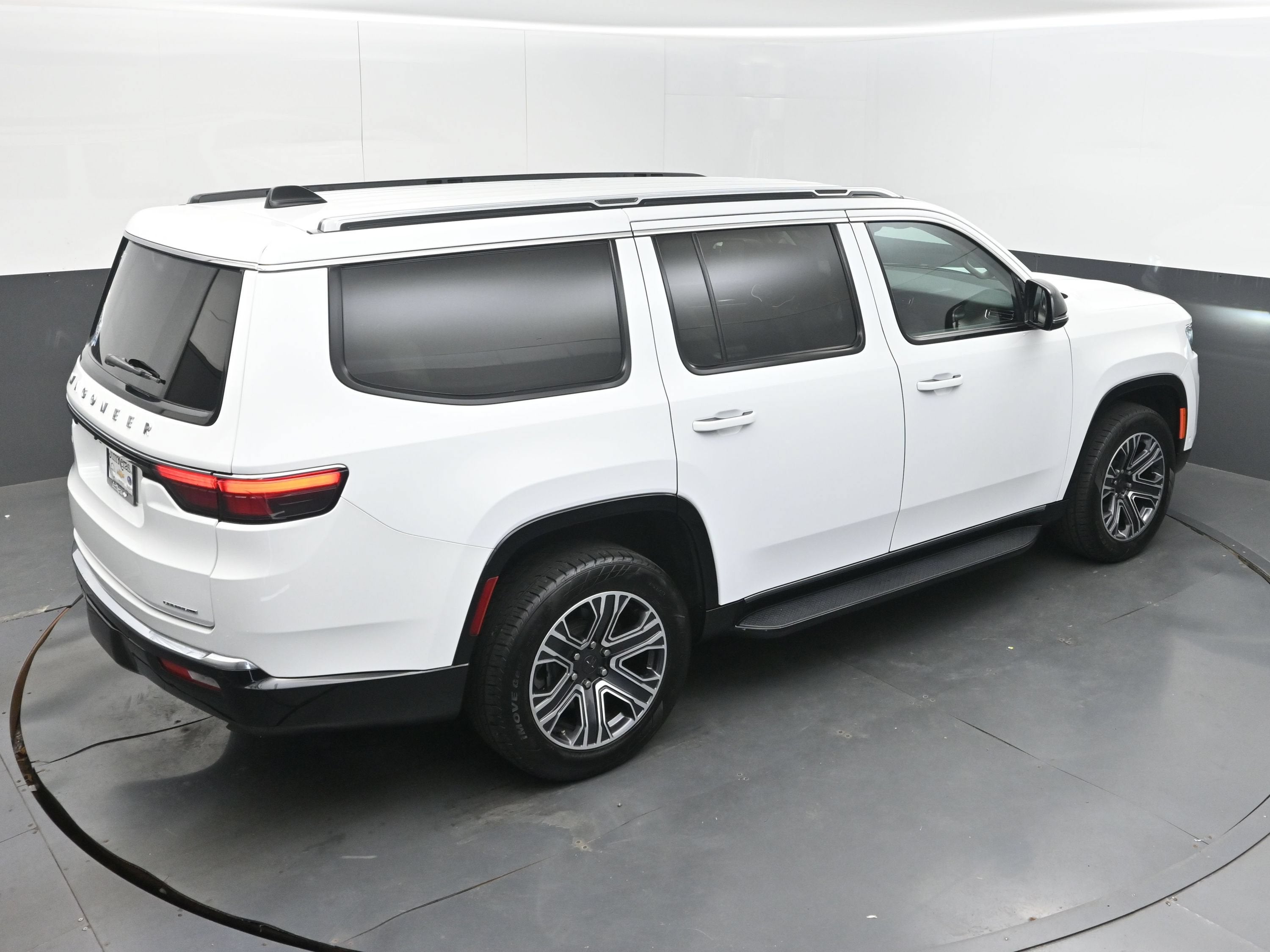 2024 Jeep Wagoneer Series II 4x2