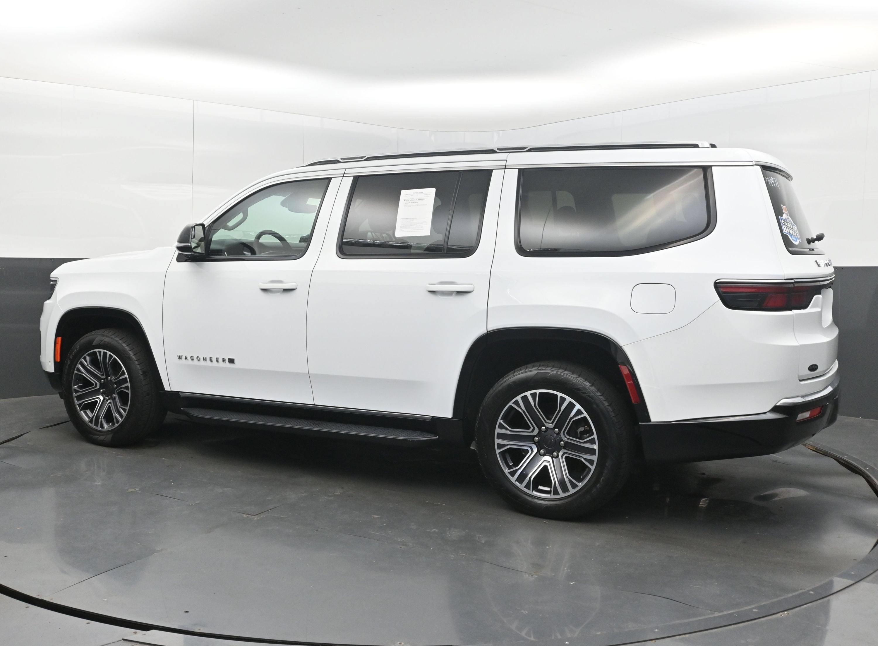 2024 Jeep Wagoneer Series II 4x2