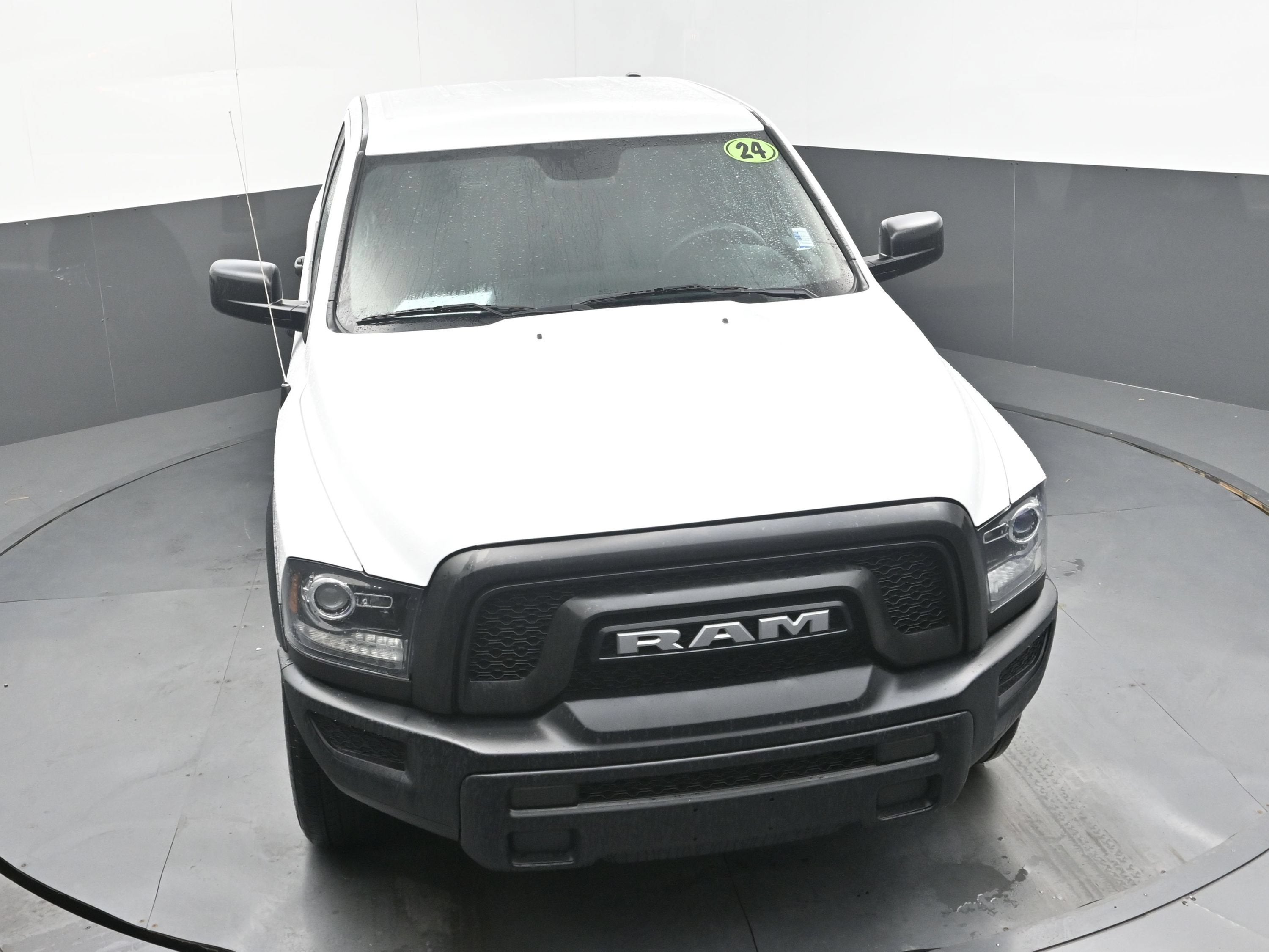 2024 RAM 1500 Classic Warlock Crew Cab 4x2 5'7" Box