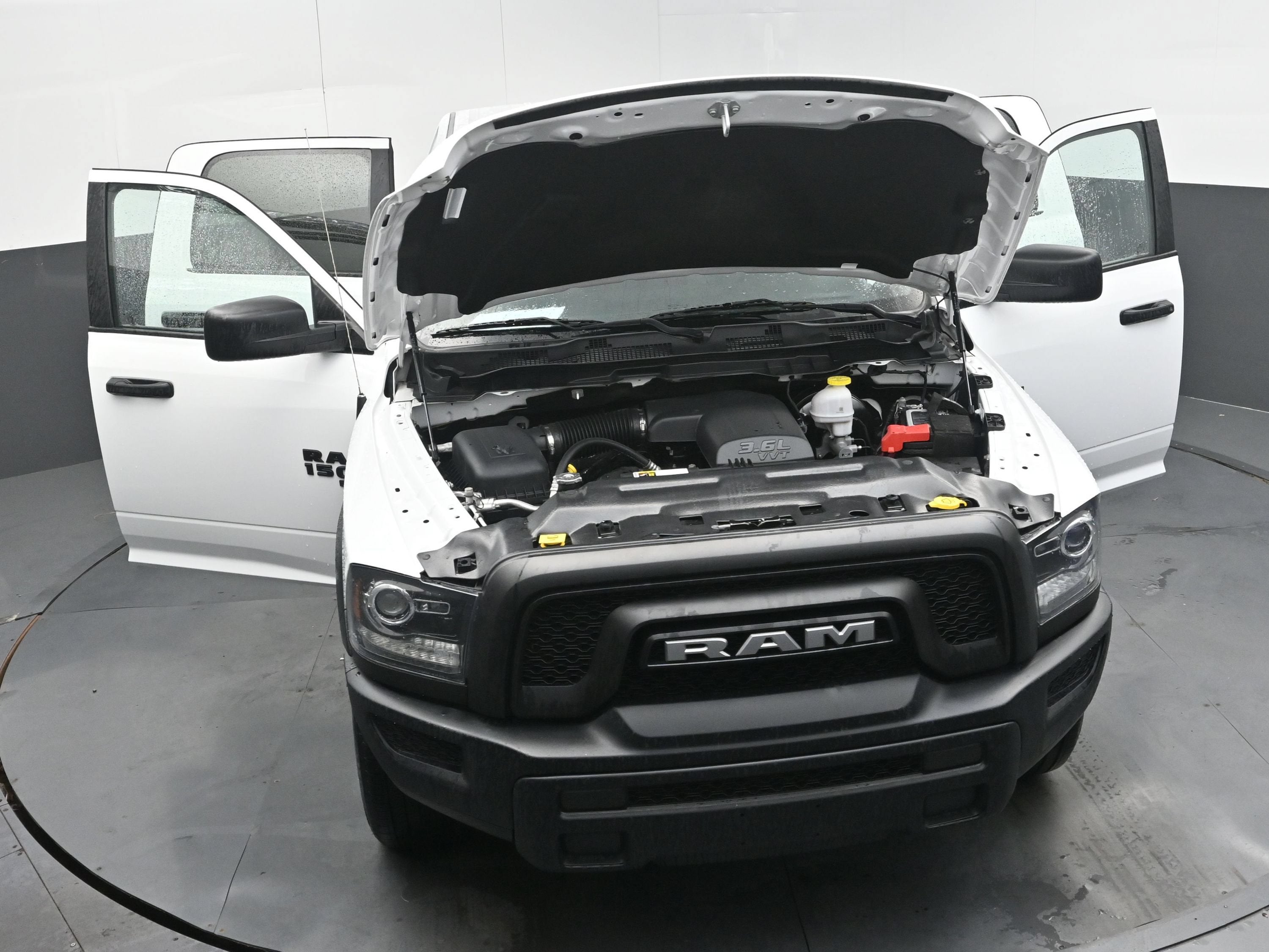 2024 RAM 1500 Classic Warlock Crew Cab 4x2 5'7" Box
