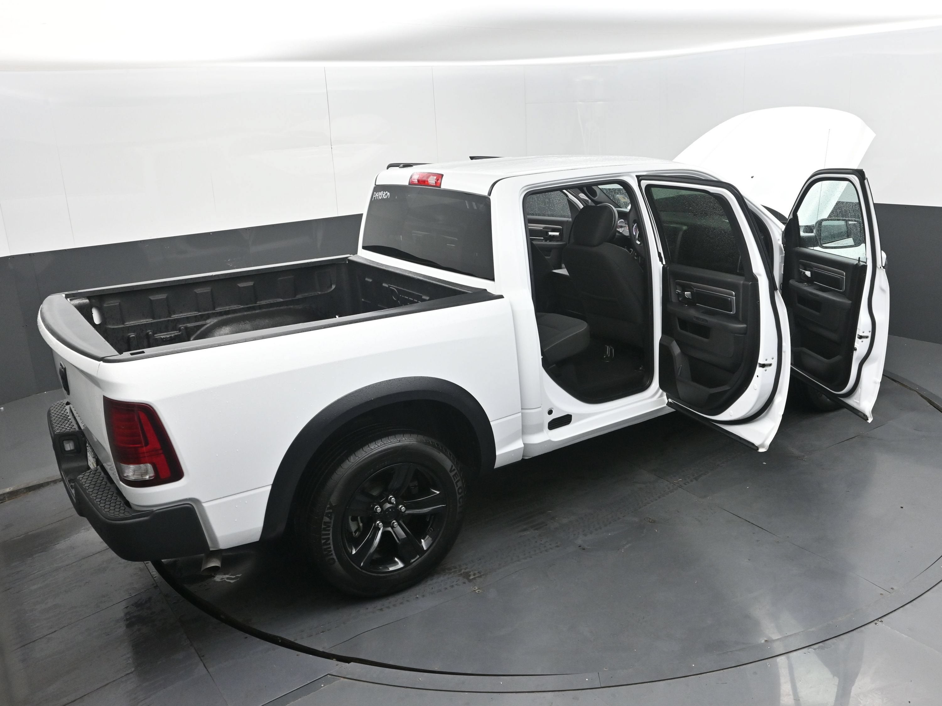 2024 RAM 1500 Classic Warlock Crew Cab 4x2 5'7" Box