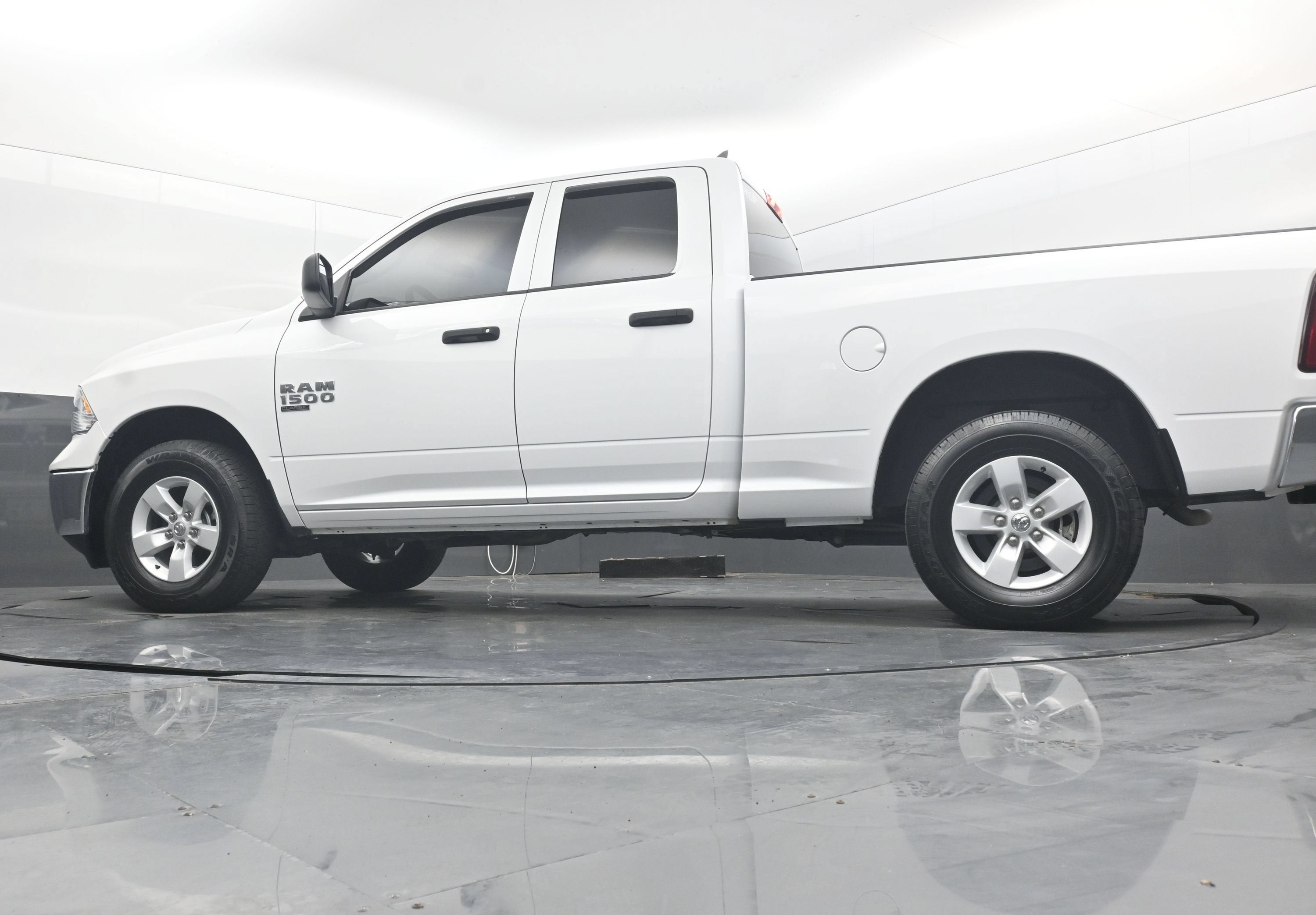 2024 RAM 1500 Classic Tradesman Quad Cab 4x4 6'4" Box