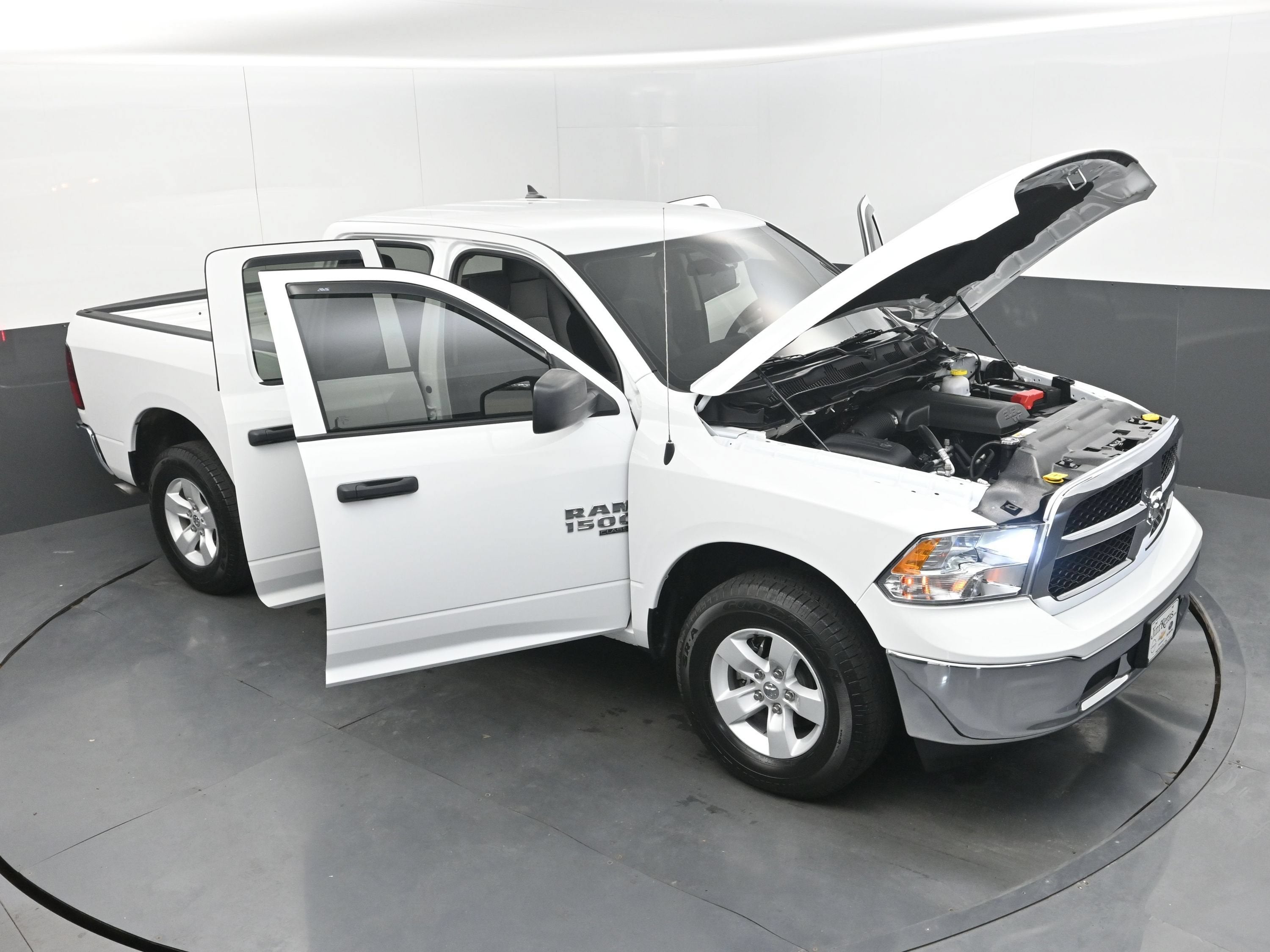 2024 RAM 1500 Classic Tradesman Quad Cab 4x4 6'4" Box
